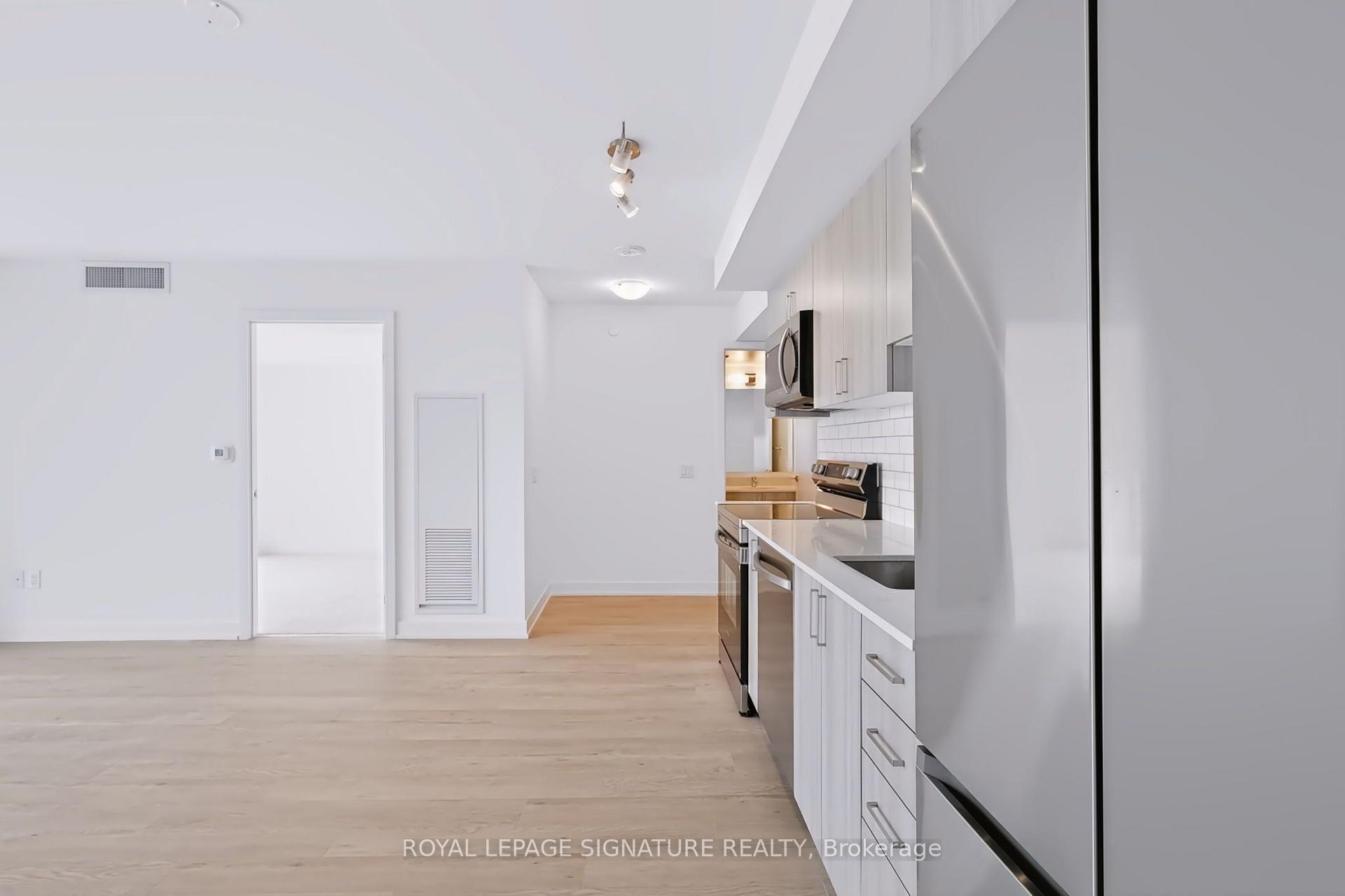 Photo 8 of Unit 2011, 1010 Sandy Beach Road, Pickering, Bay Ridges — HOMEH