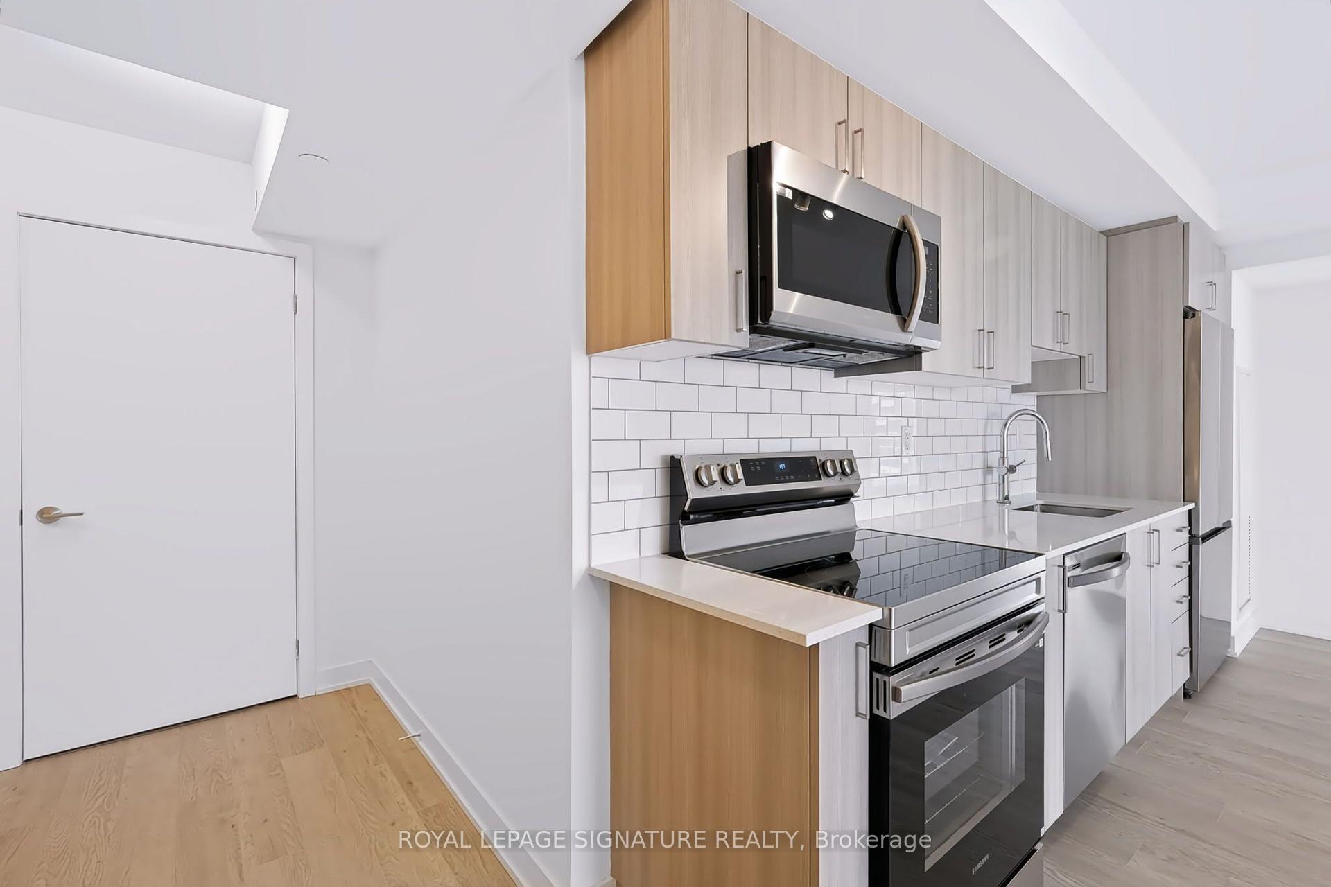 Photo 10 of Unit 2011, 1010 Sandy Beach Road, Pickering, Bay Ridges — HOMEH