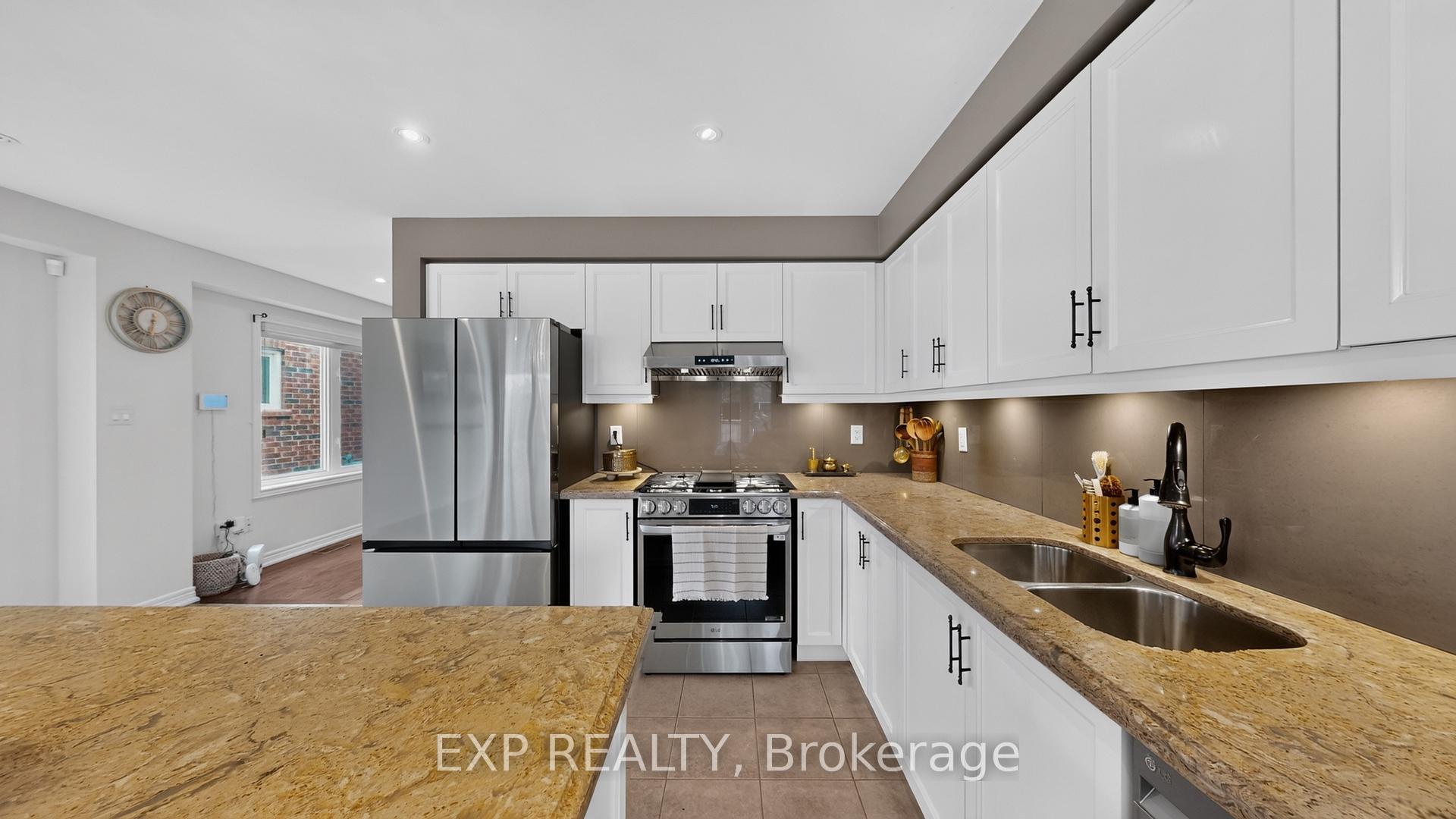 Photo 12 of 1450 Rennie Street, Oshawa, Taunton — HOMEH