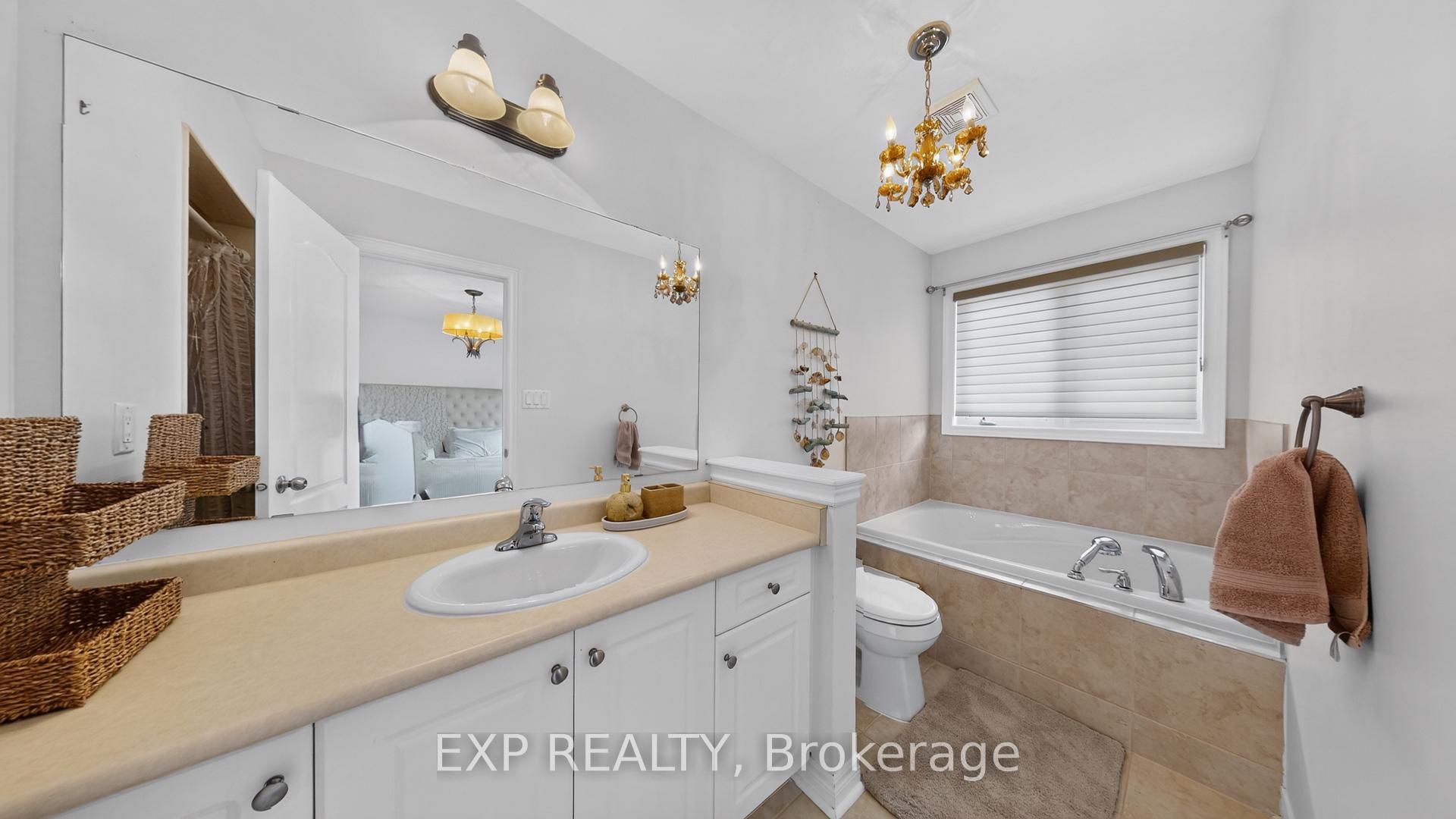Photo 18 of 1450 Rennie Street, Oshawa, Taunton — HOMEH