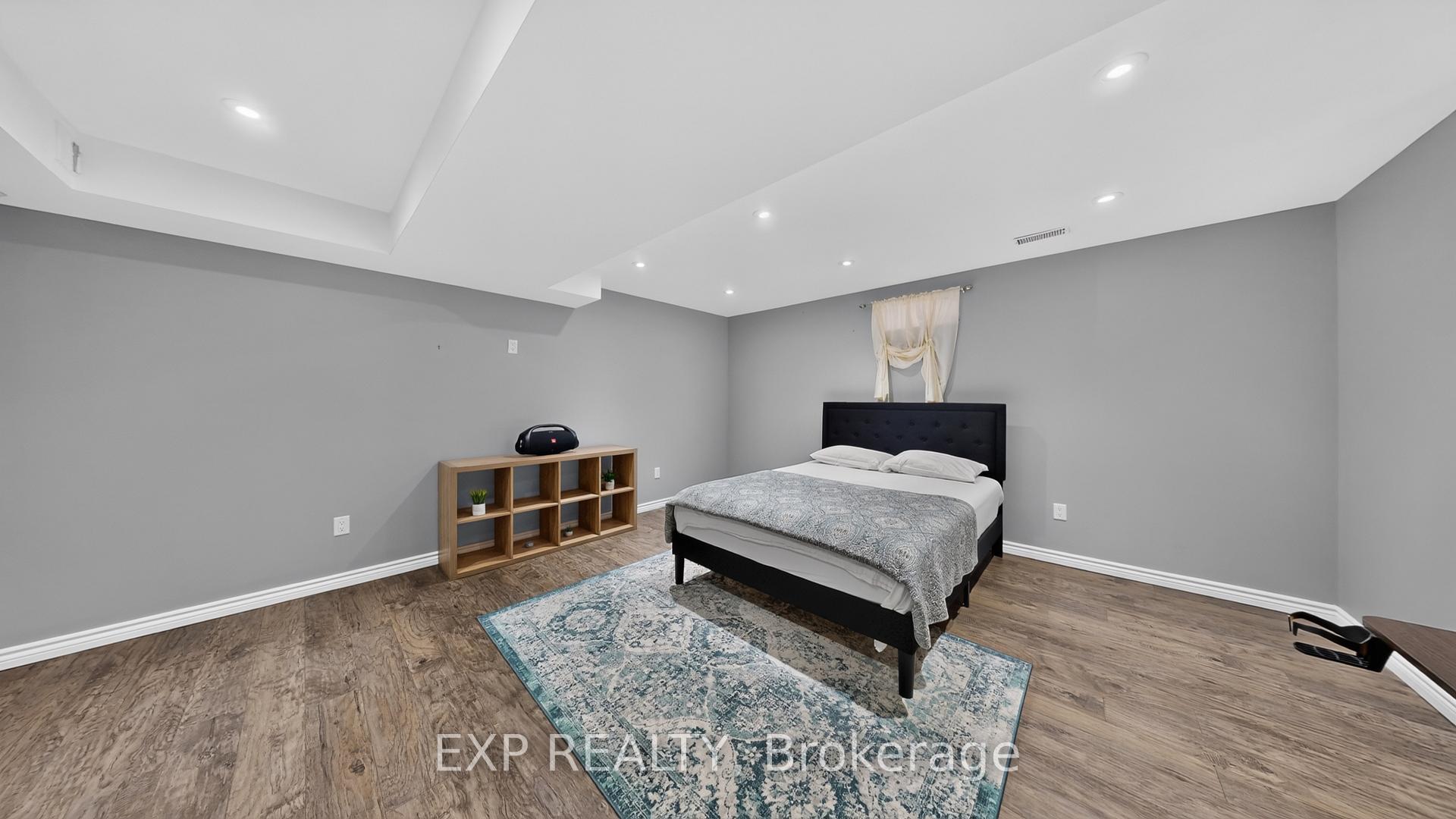 Photo 31 of 1450 Rennie Street, Oshawa, Taunton — HOMEH