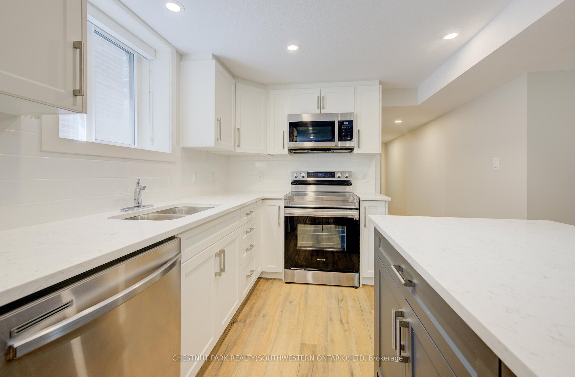 Photo 4 of Unit B, 35 Second Avenue, Kitchener — HOMEH