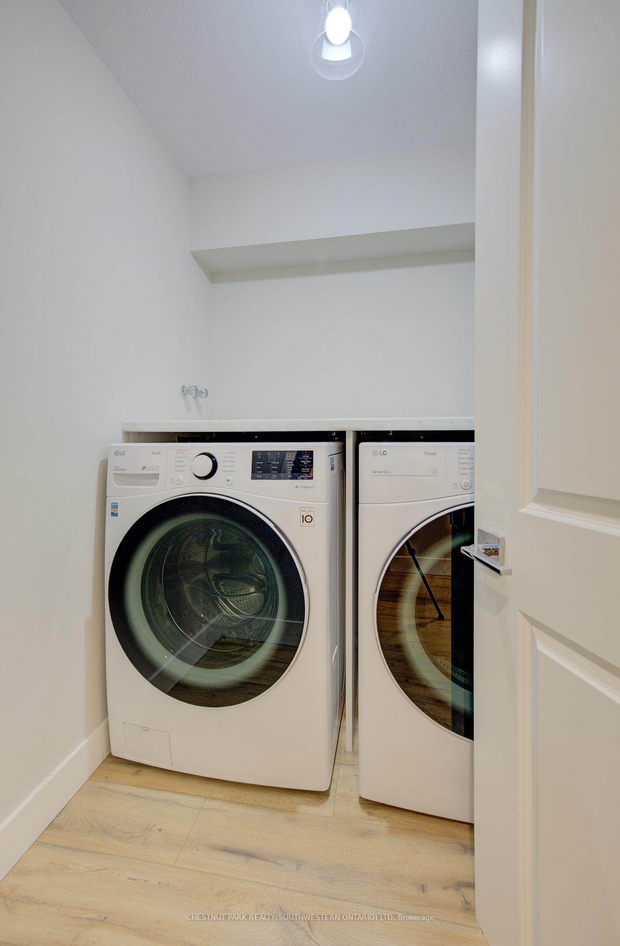 Photo 15 of Unit B, 35 Second Avenue, Kitchener — HOMEH