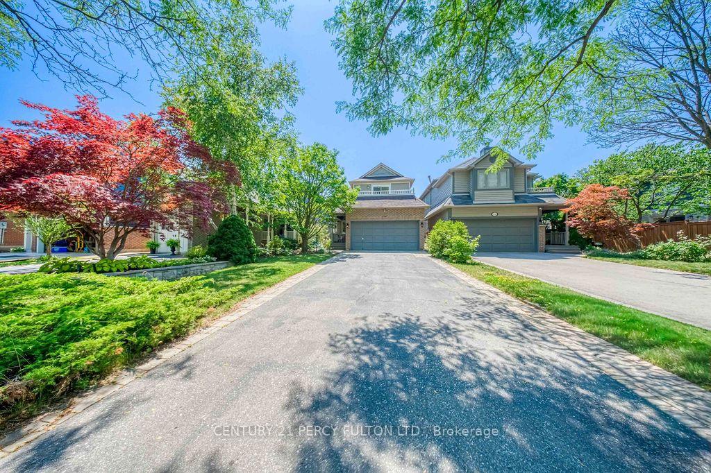 Photo 2 of 5522 Holbrook Road, Mississauga, Central Erin Mills — HOMEH