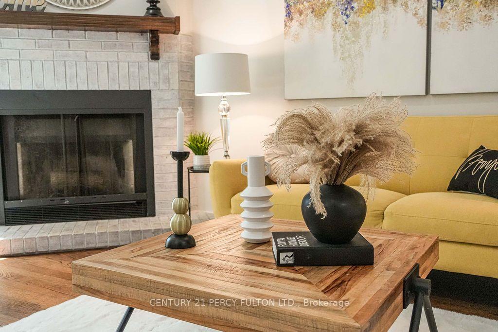 Photo 6 of 5522 Holbrook Road, Mississauga, Central Erin Mills — HOMEH