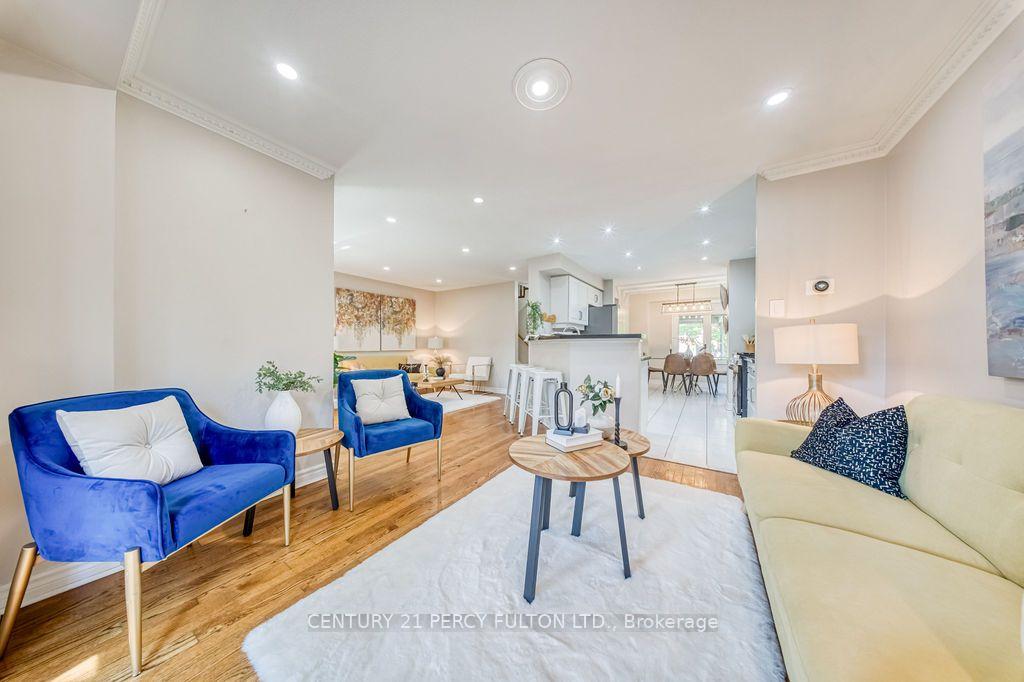 Photo 11 of 5522 Holbrook Road, Mississauga, Central Erin Mills — HOMEH