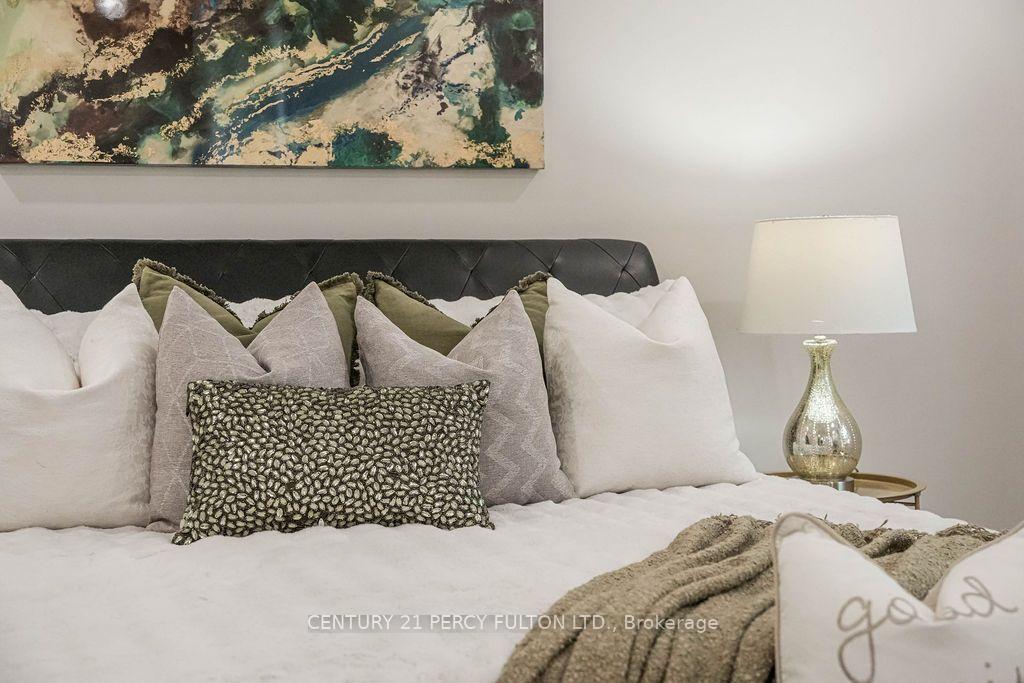 Photo 19 of 5522 Holbrook Road, Mississauga, Central Erin Mills — HOMEH