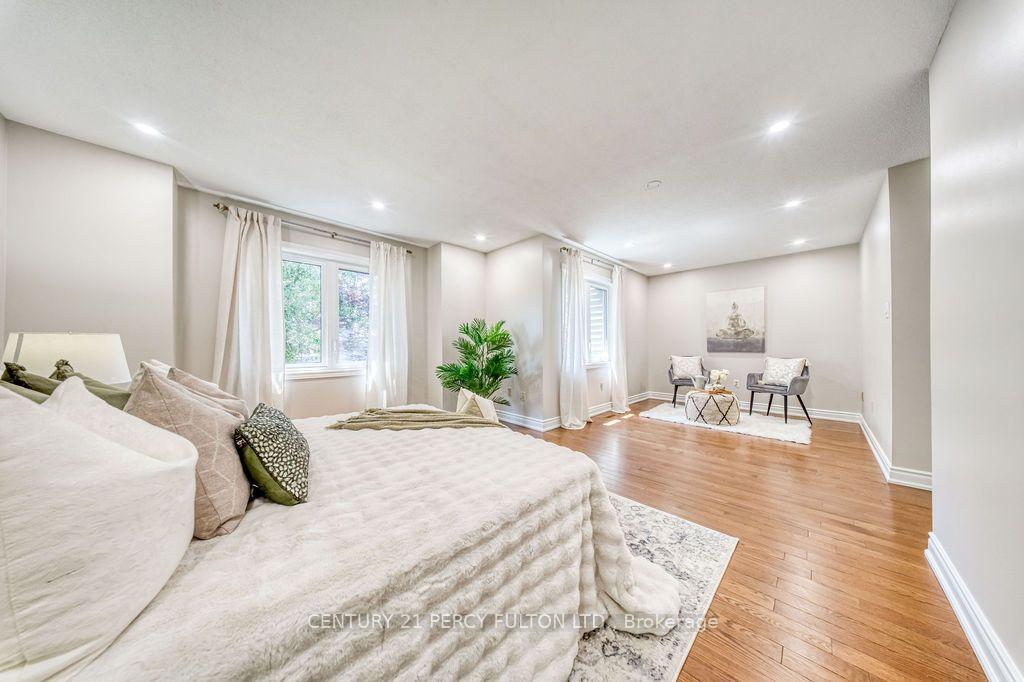 Photo 20 of 5522 Holbrook Road, Mississauga, Central Erin Mills — HOMEH