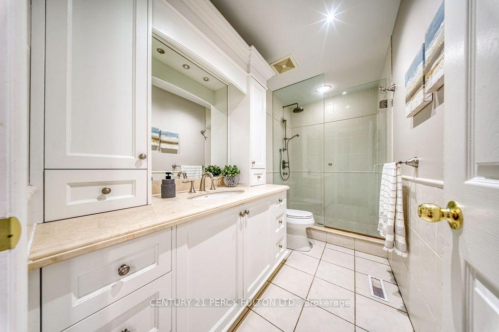 Photo 21 of 5522 Holbrook Road, Mississauga, Central Erin Mills — HOMEH