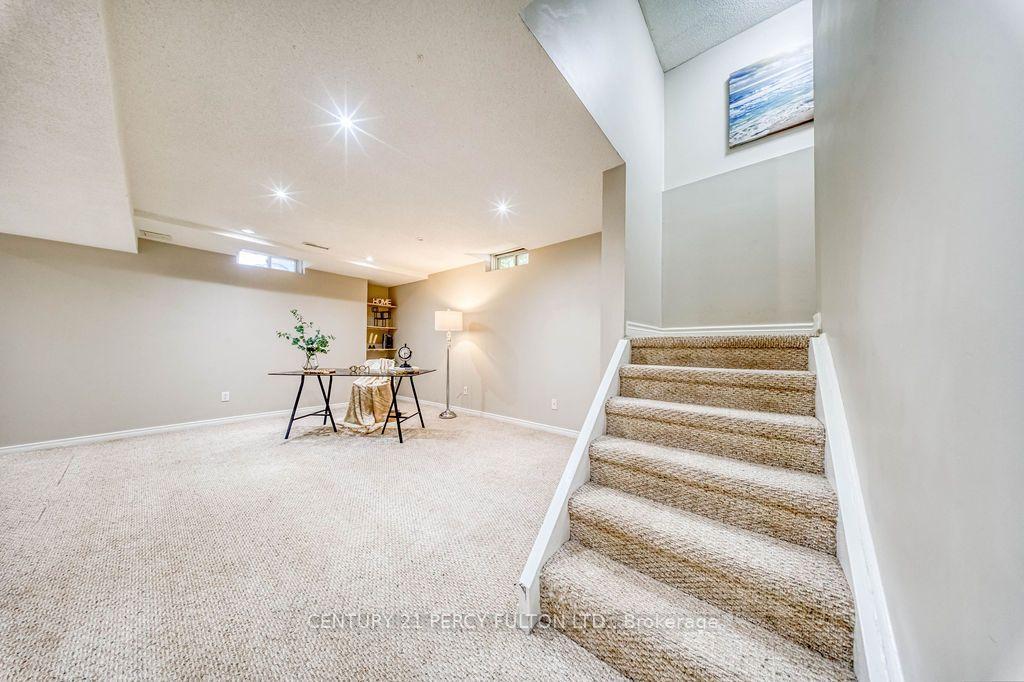 Photo 28 of 5522 Holbrook Road, Mississauga, Central Erin Mills — HOMEH