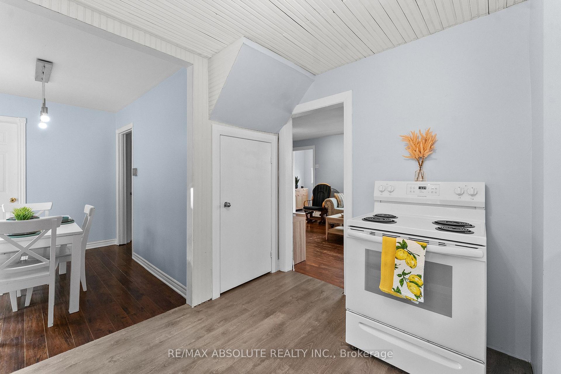 Photo 15 of 853 B River Road, McNab/Braeside, Mcnab/Braeside Twps — HOMEH
