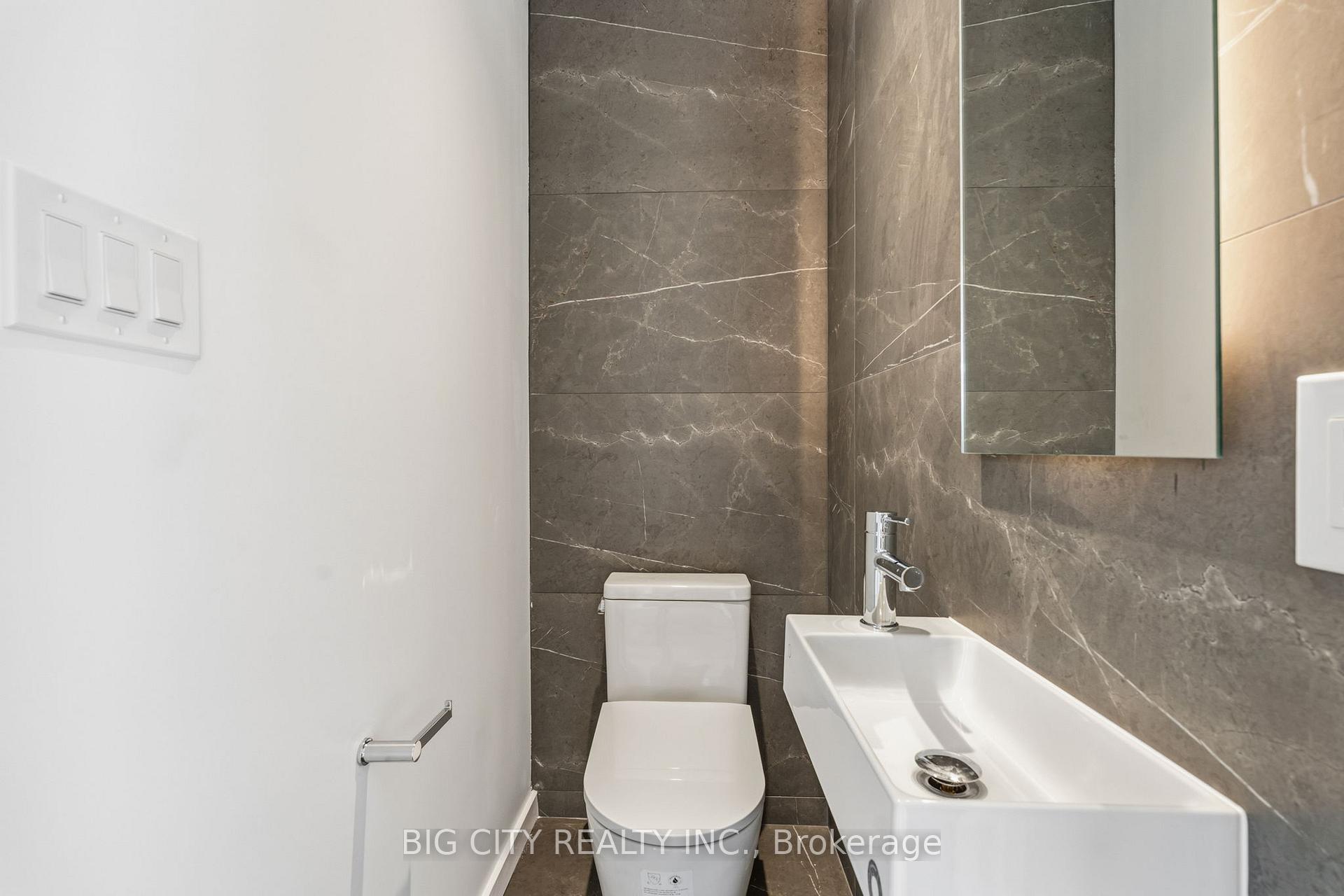 Photo 19 of Unit 3, 276 Lanor Avenue, Etobicoke, Alderwood — HOMEH