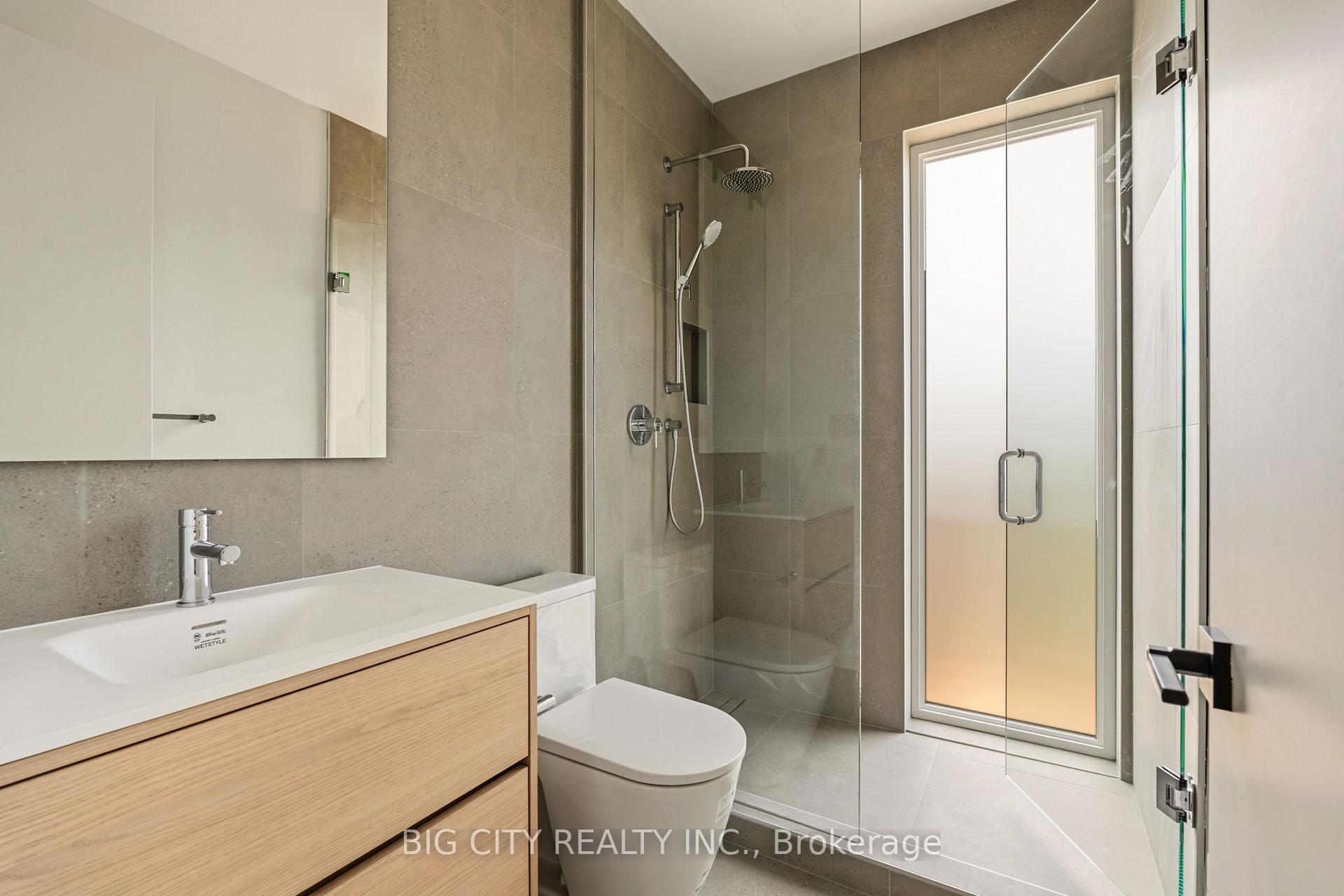 Photo 27 of Unit 3, 276 Lanor Avenue, Etobicoke, Alderwood — HOMEH