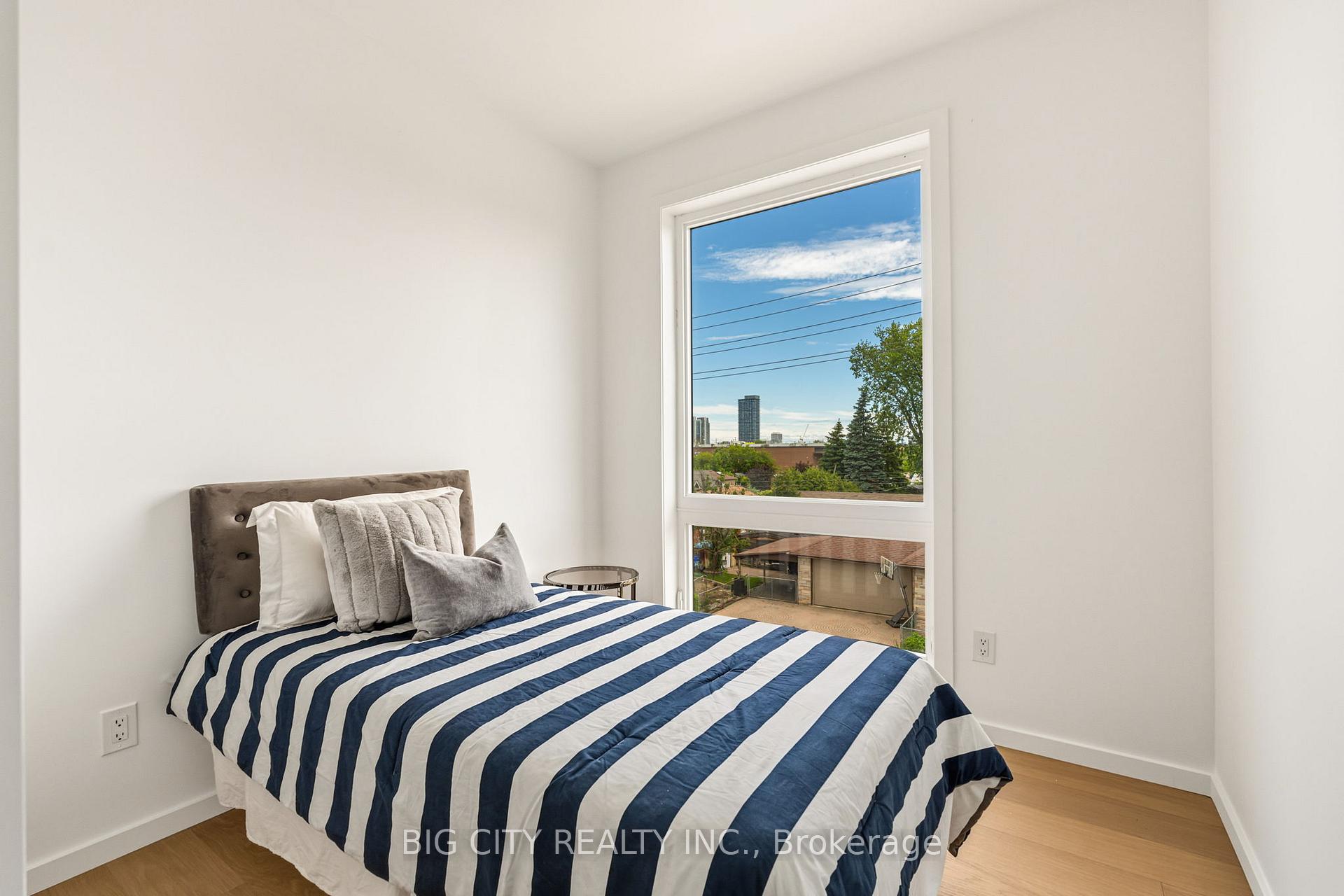Photo 28 of Unit 3, 276 Lanor Avenue, Etobicoke, Alderwood — HOMEH