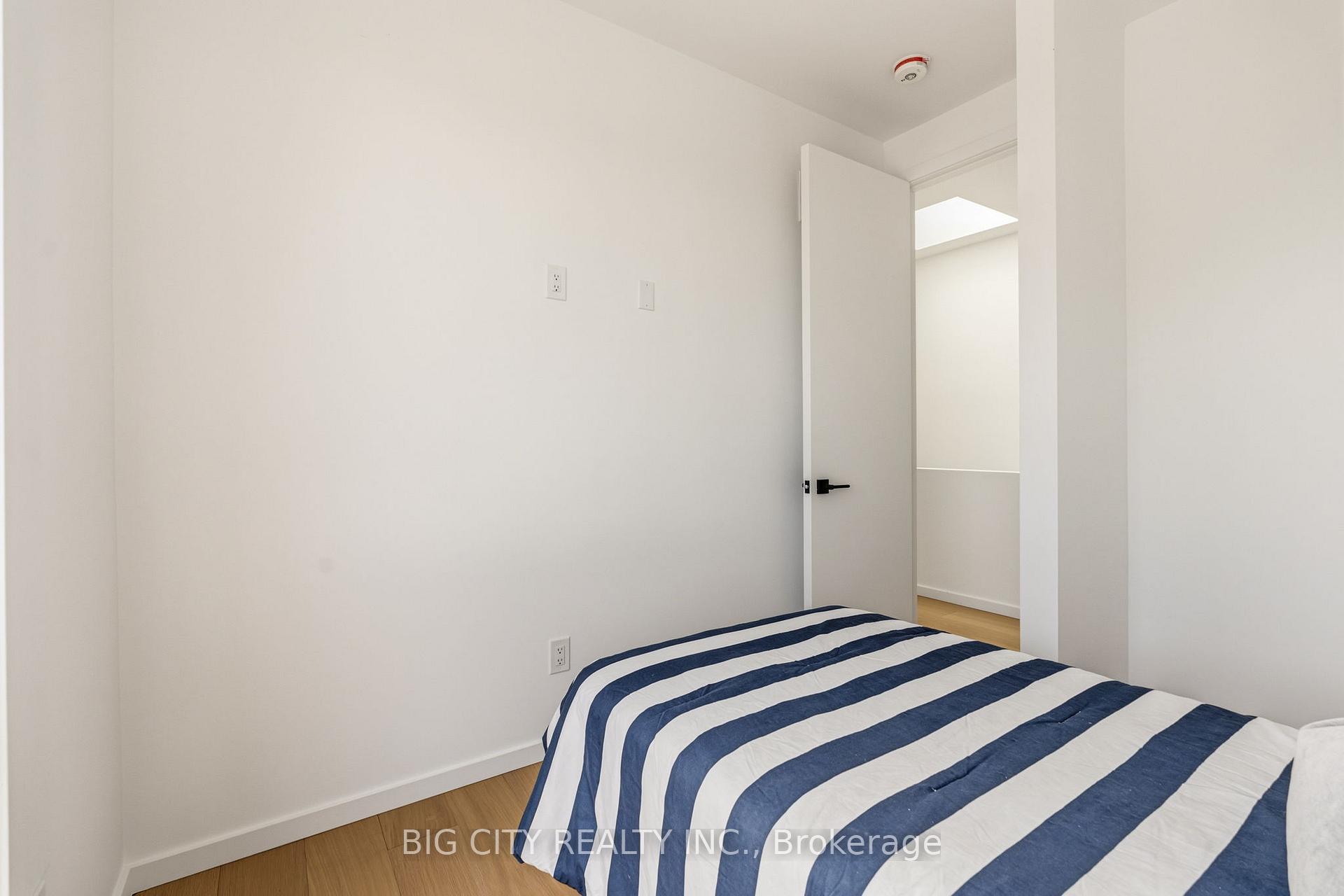 Photo 29 of Unit 3, 276 Lanor Avenue, Etobicoke, Alderwood — HOMEH