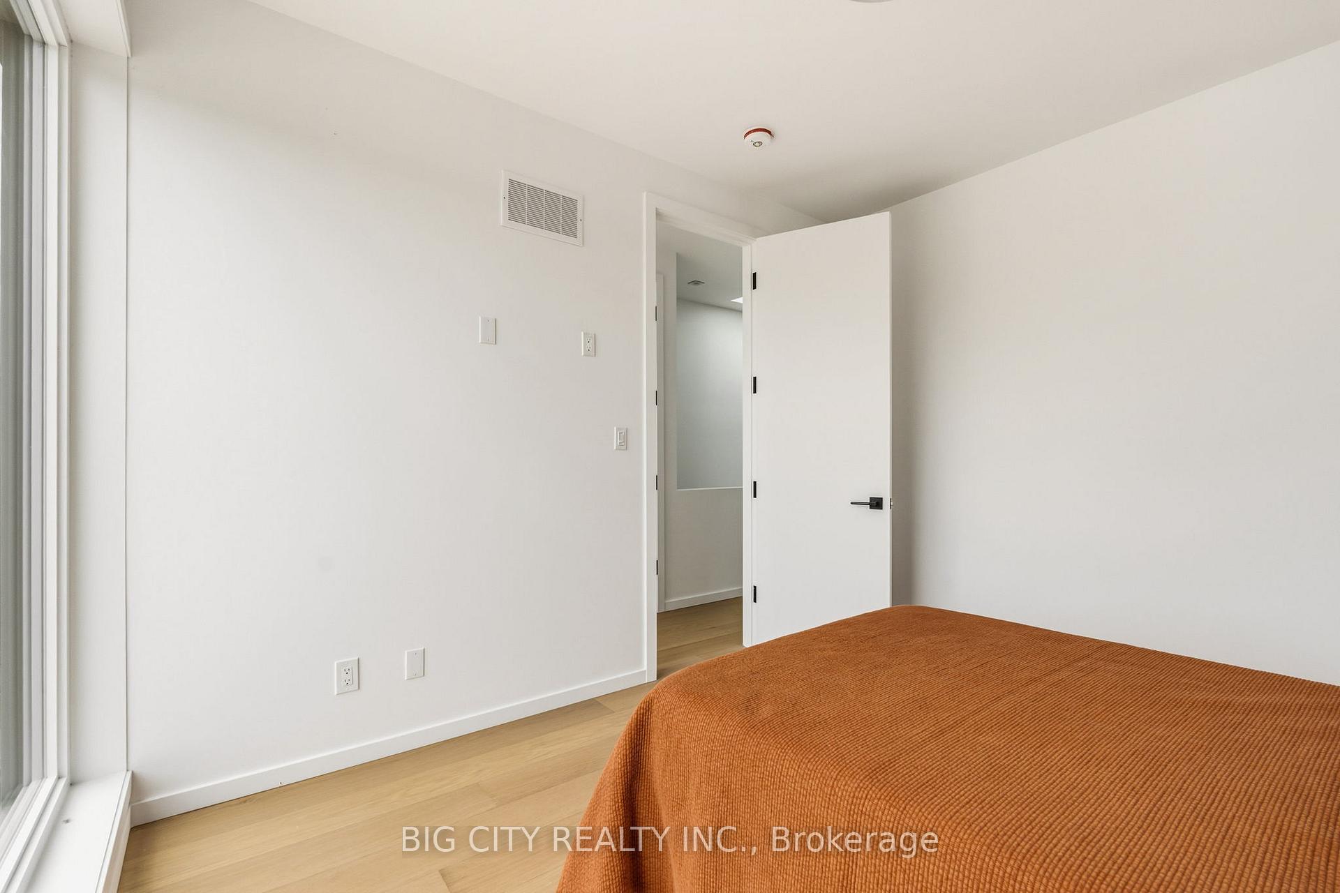 Photo 32 of Unit 3, 276 Lanor Avenue, Etobicoke, Alderwood — HOMEH