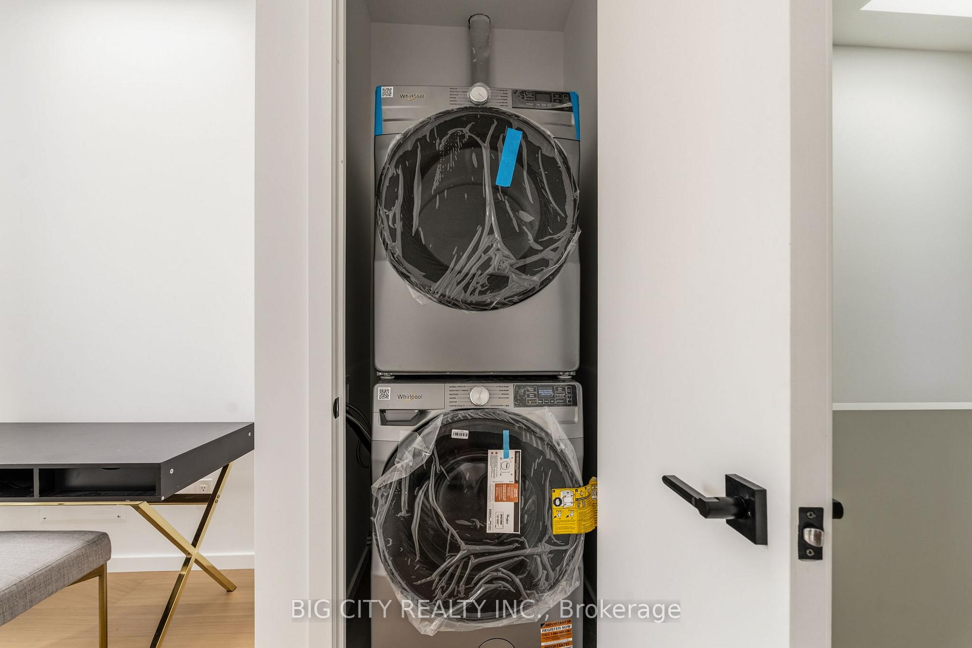 Photo 34 of Unit 3, 276 Lanor Avenue, Etobicoke, Alderwood — HOMEH