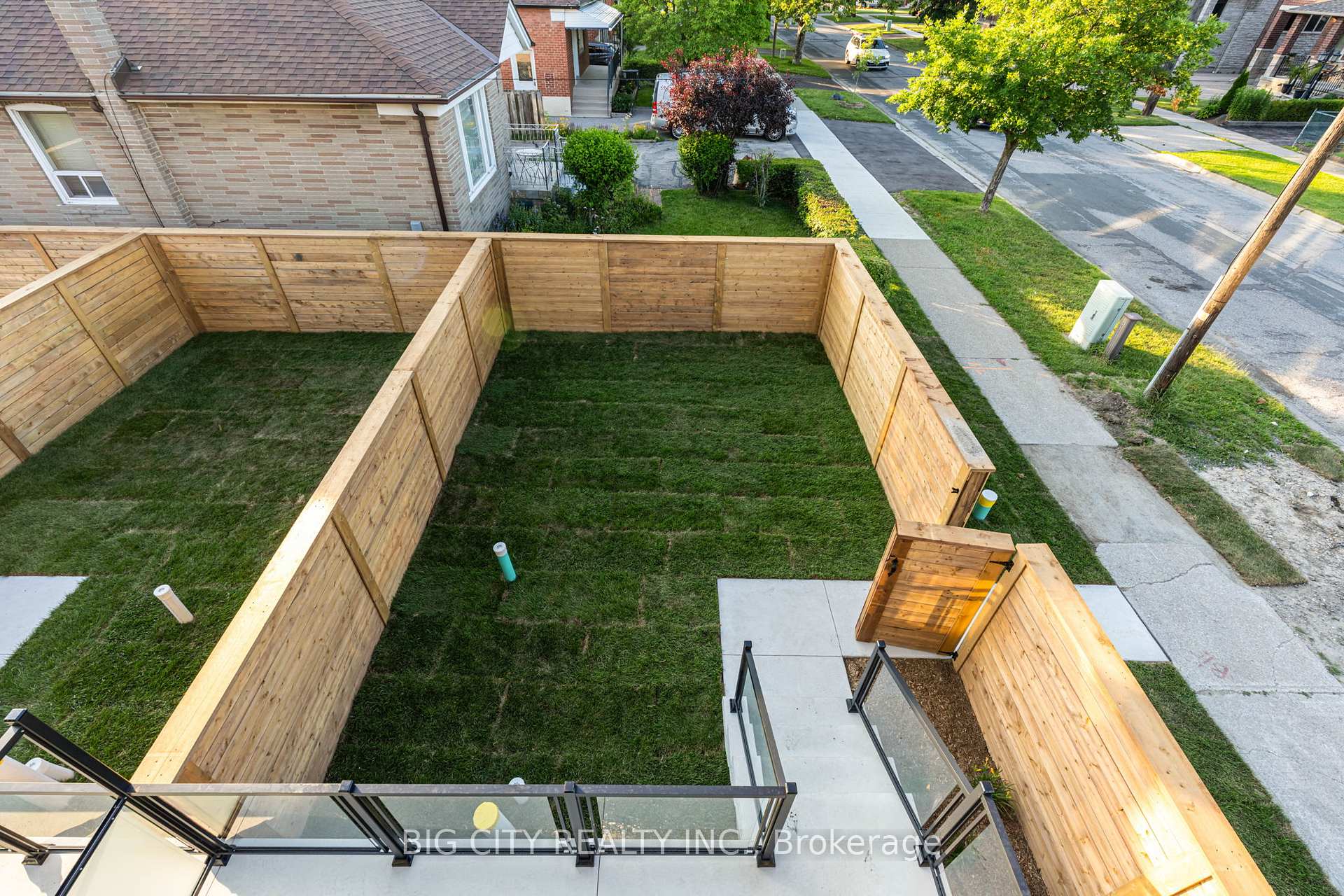 Photo 37 of Unit 3, 276 Lanor Avenue, Etobicoke, Alderwood — HOMEH