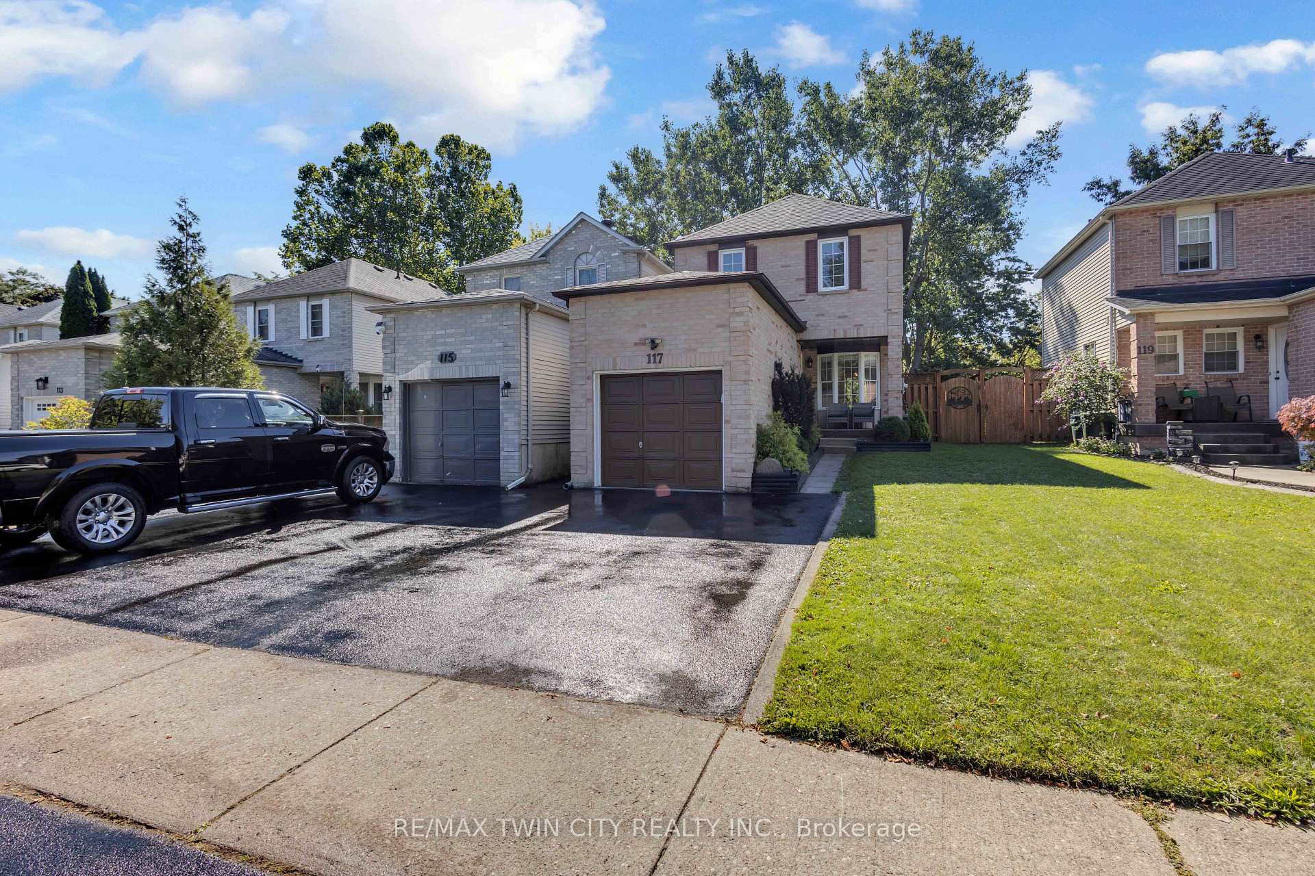 Photo 1 of 117 D'aubigny Road, Brantford — HOMEH