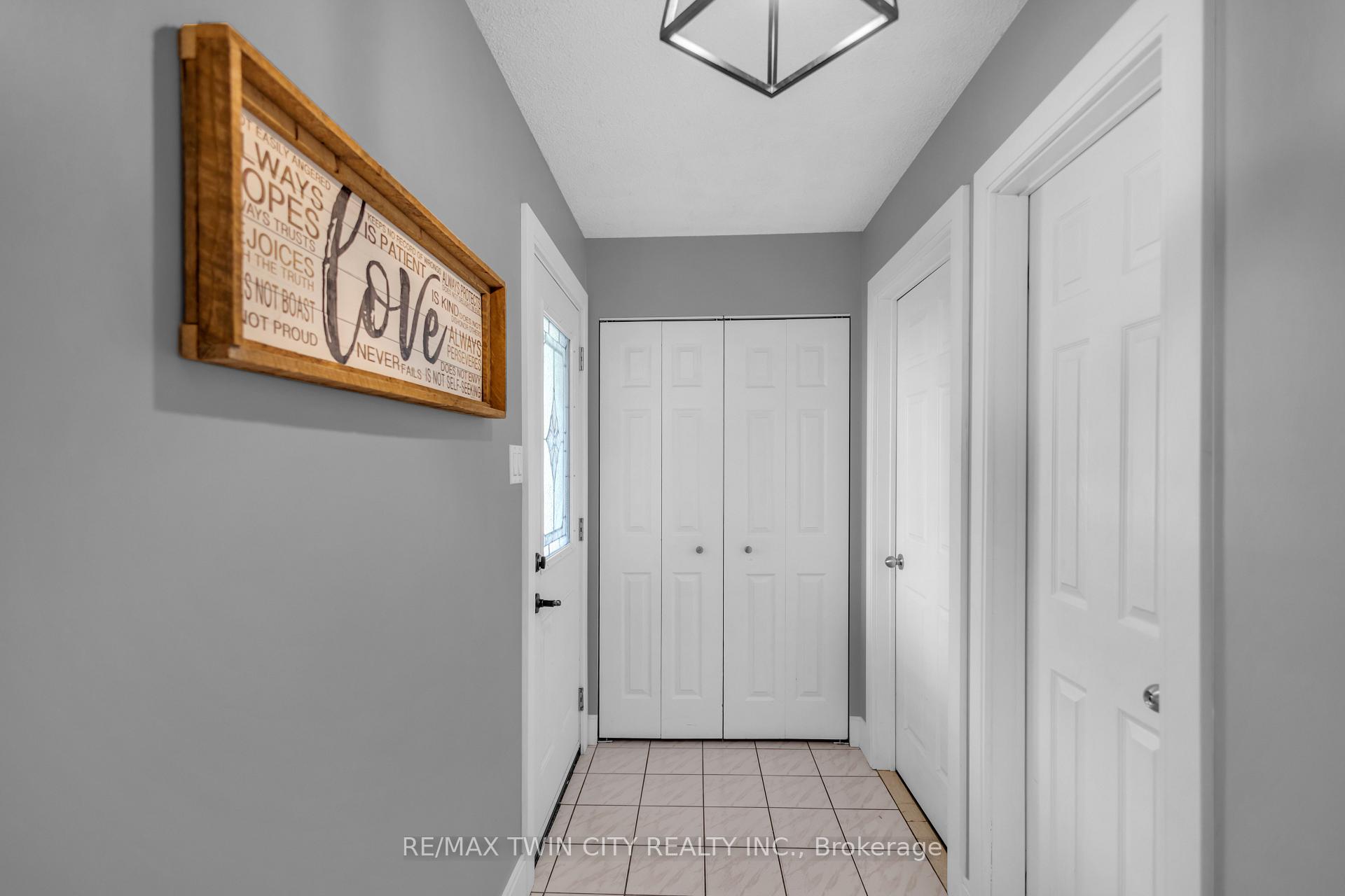 Photo 6 of 117 D'aubigny Road, Brantford — HOMEH