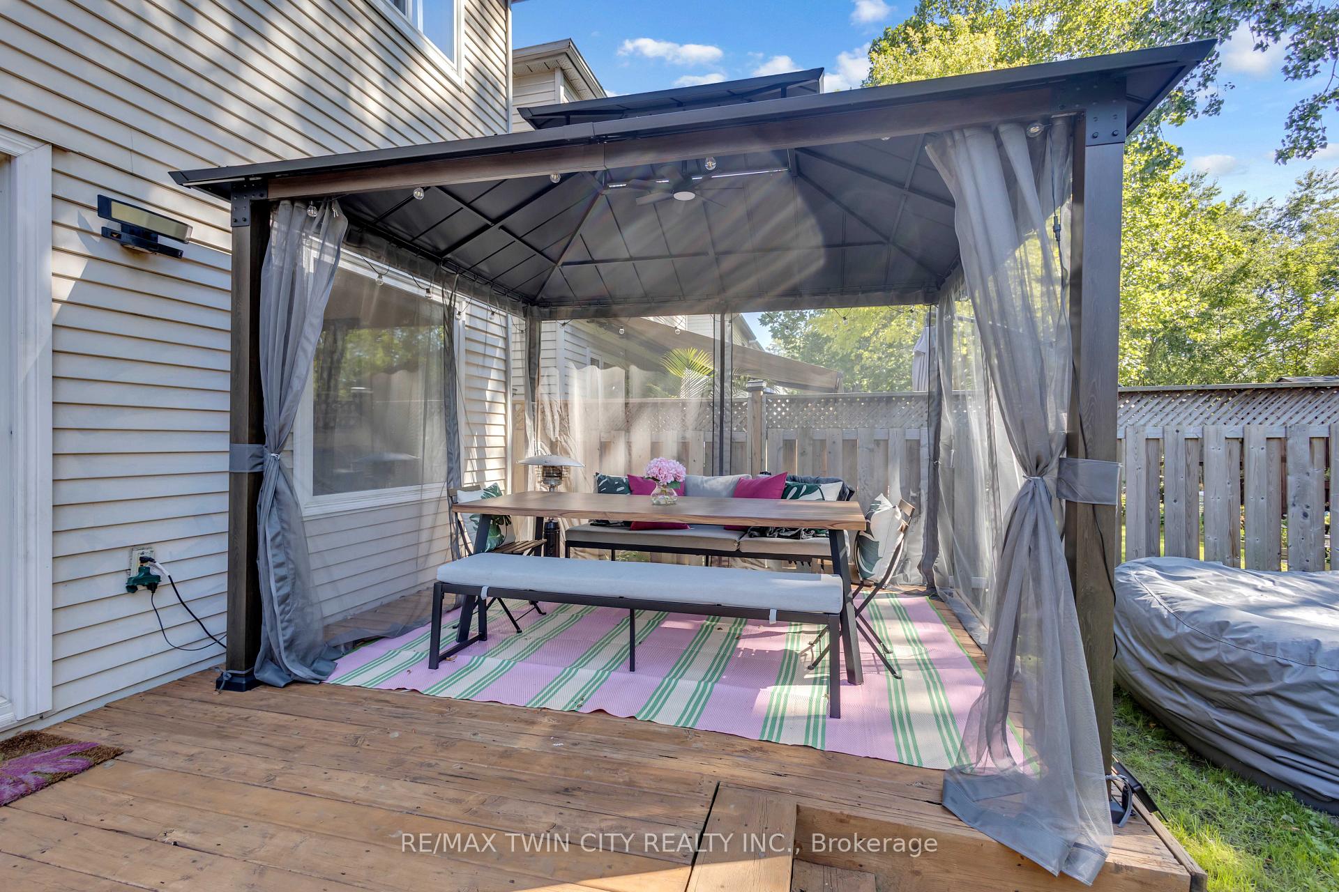 Photo 37 of 117 D'aubigny Road, Brantford — HOMEH