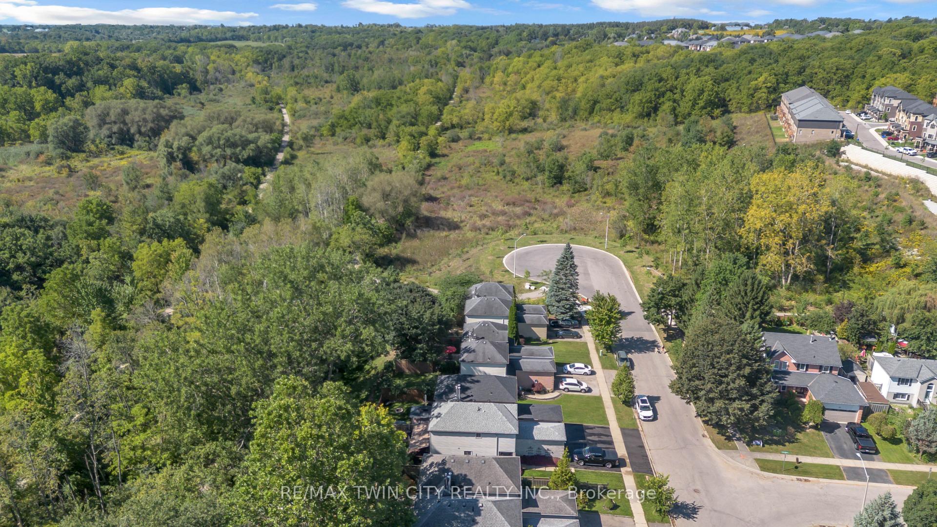 Photo 46 of 117 D'aubigny Road, Brantford — HOMEH