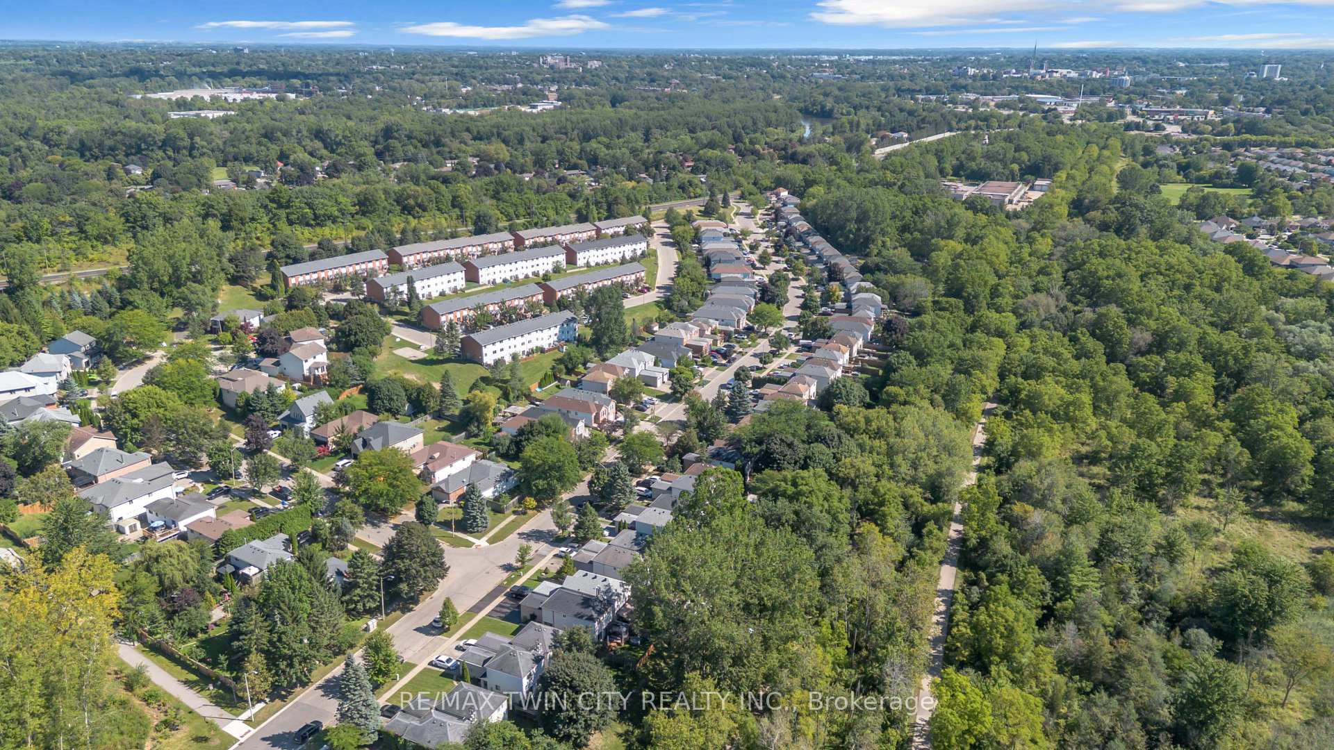 Photo 48 of 117 D'aubigny Road, Brantford — HOMEH