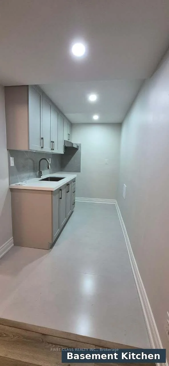 Photo 4 of 301 Rhodes Avenue, Toronto, Greenwood-Coxwell — HOMEH