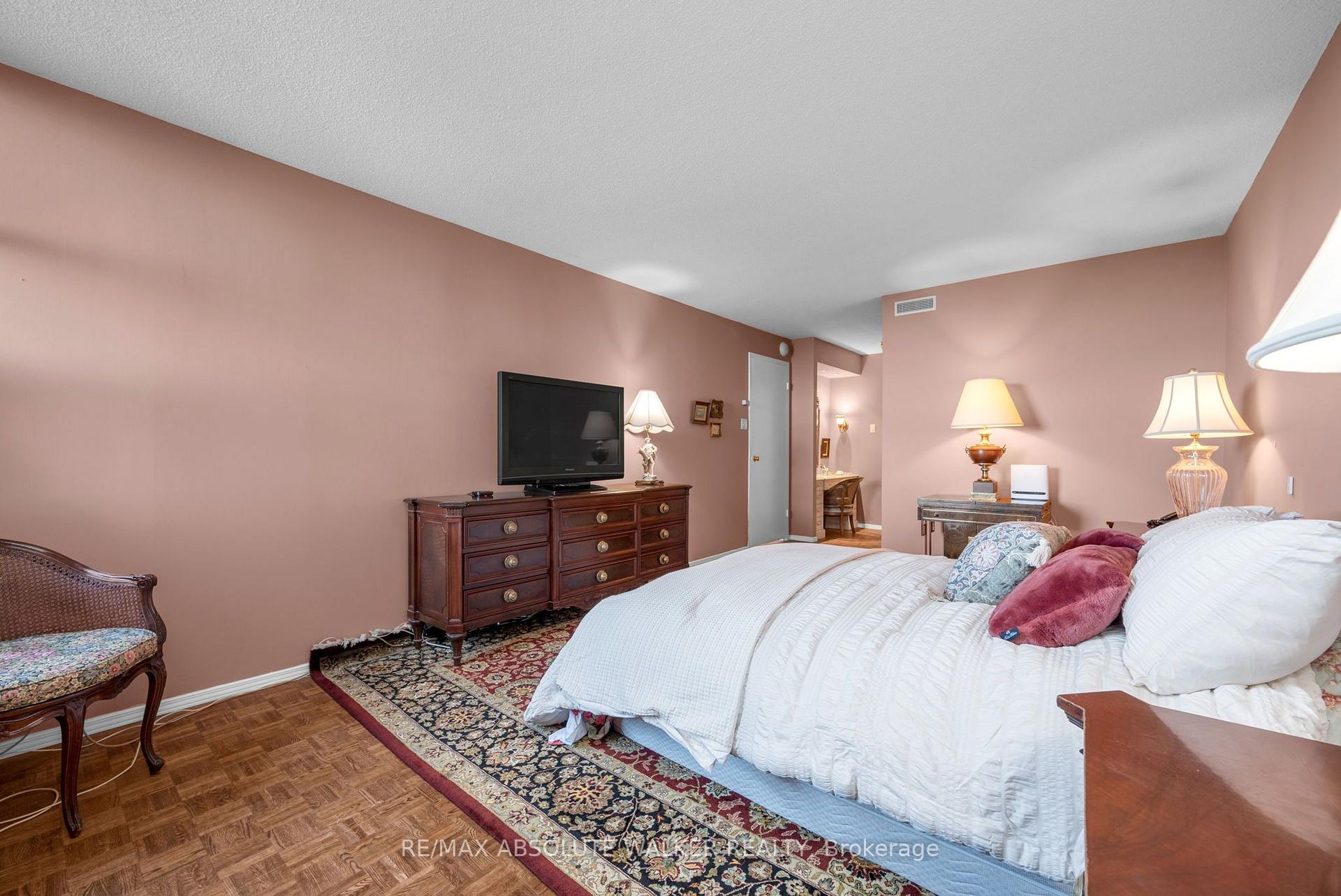 Photo 30 of Unit 9B, 300 Queen Elizabeth Drive, Ottawa, Glebe — HOMEH