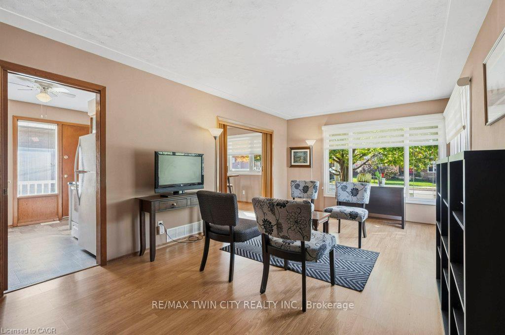 Photo 6 of 88 Bond Street, Kitchener, Northward — HOMEH
