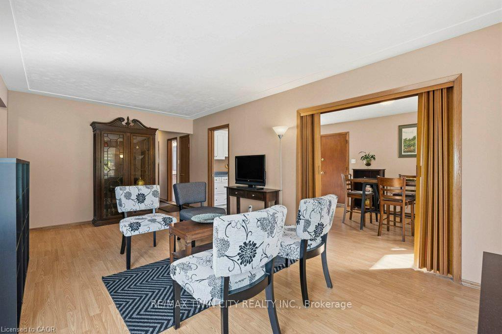 Photo 12 of 88 Bond Street, Kitchener, Northward — HOMEH