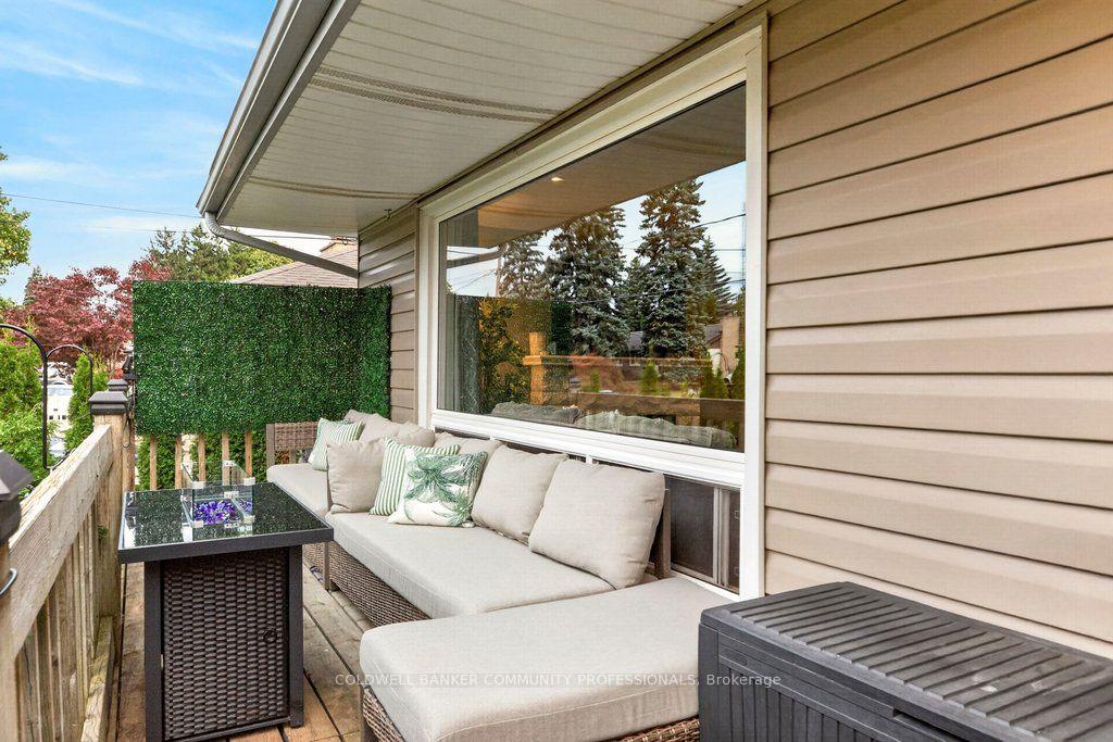 Photo 5 of 58 Hatton Drive, Hamilton, Ancaster — HOMEH