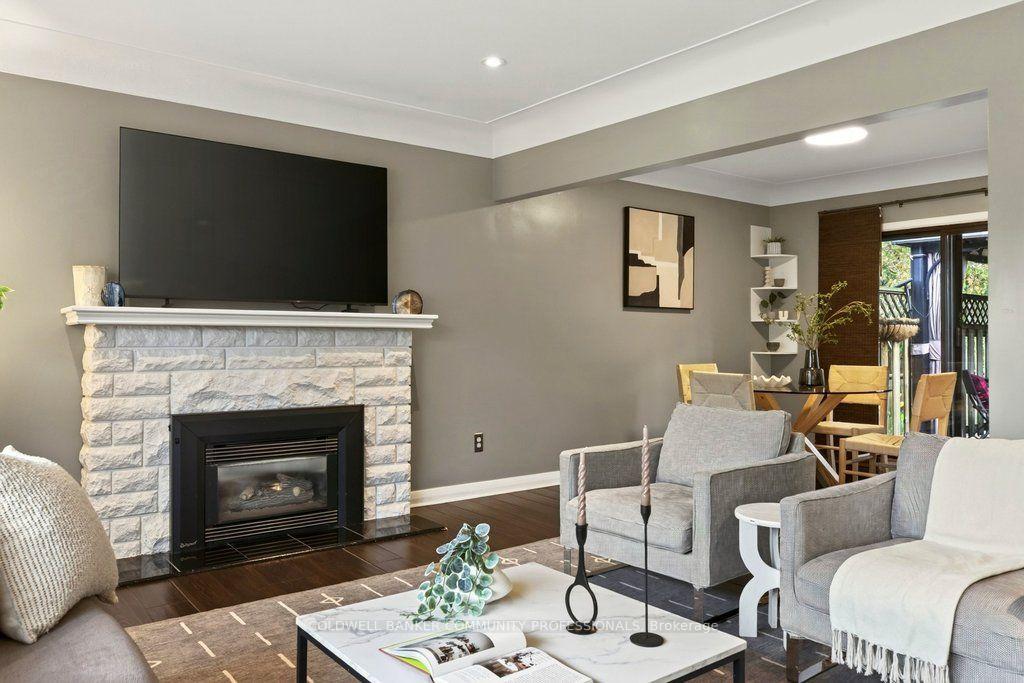 Photo 10 of 58 Hatton Drive, Hamilton, Ancaster — HOMEH