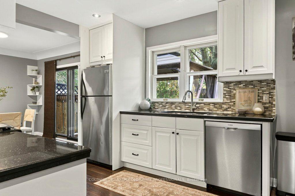 Photo 12 of 58 Hatton Drive, Hamilton, Ancaster — HOMEH