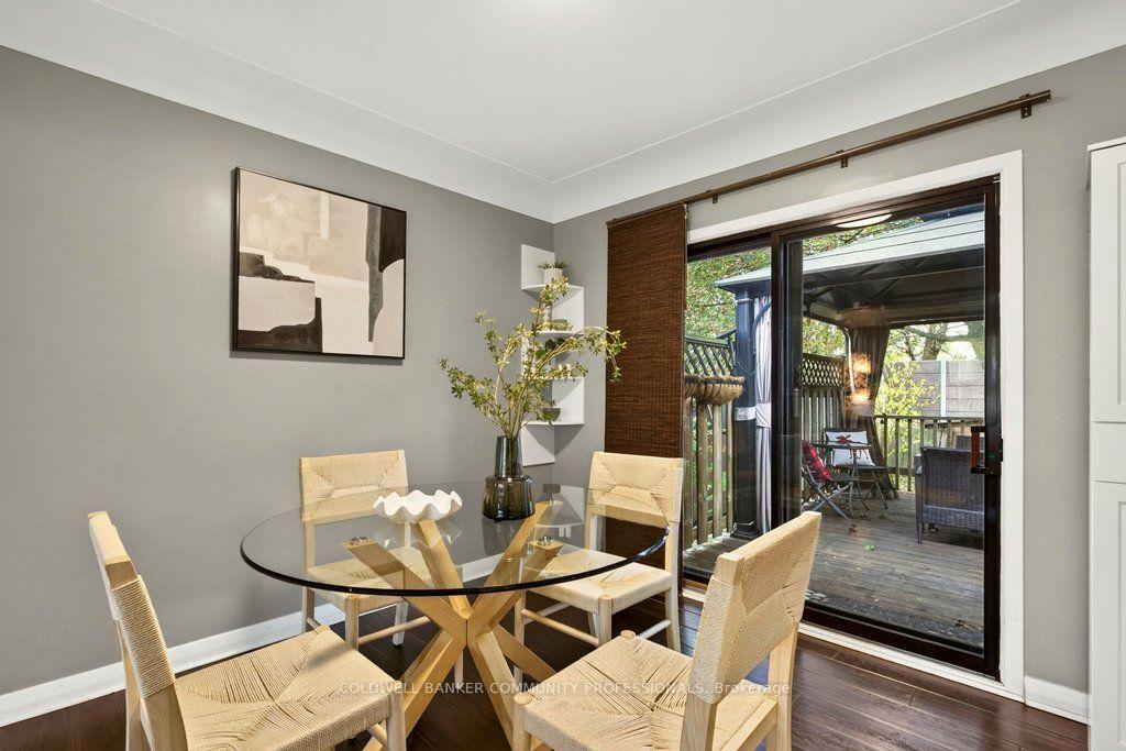 Photo 16 of 58 Hatton Drive, Hamilton, Ancaster — HOMEH