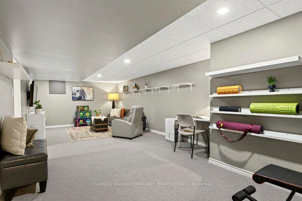Photo 31 of 58 Hatton Drive, Hamilton, Ancaster — HOMEH