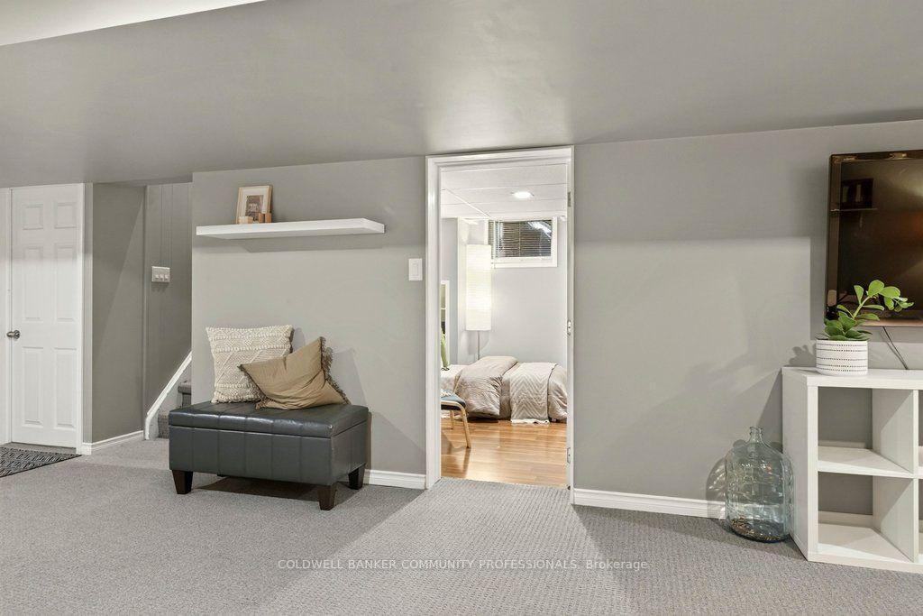 Photo 34 of 58 Hatton Drive, Hamilton, Ancaster — HOMEH