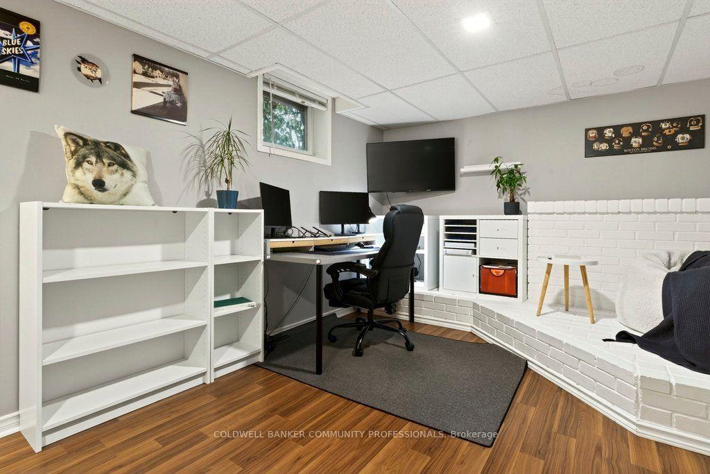 Photo 37 of 58 Hatton Drive, Hamilton, Ancaster — HOMEH