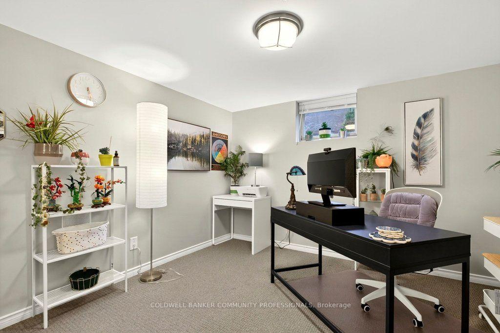 Photo 41 of 58 Hatton Drive, Hamilton, Ancaster — HOMEH
