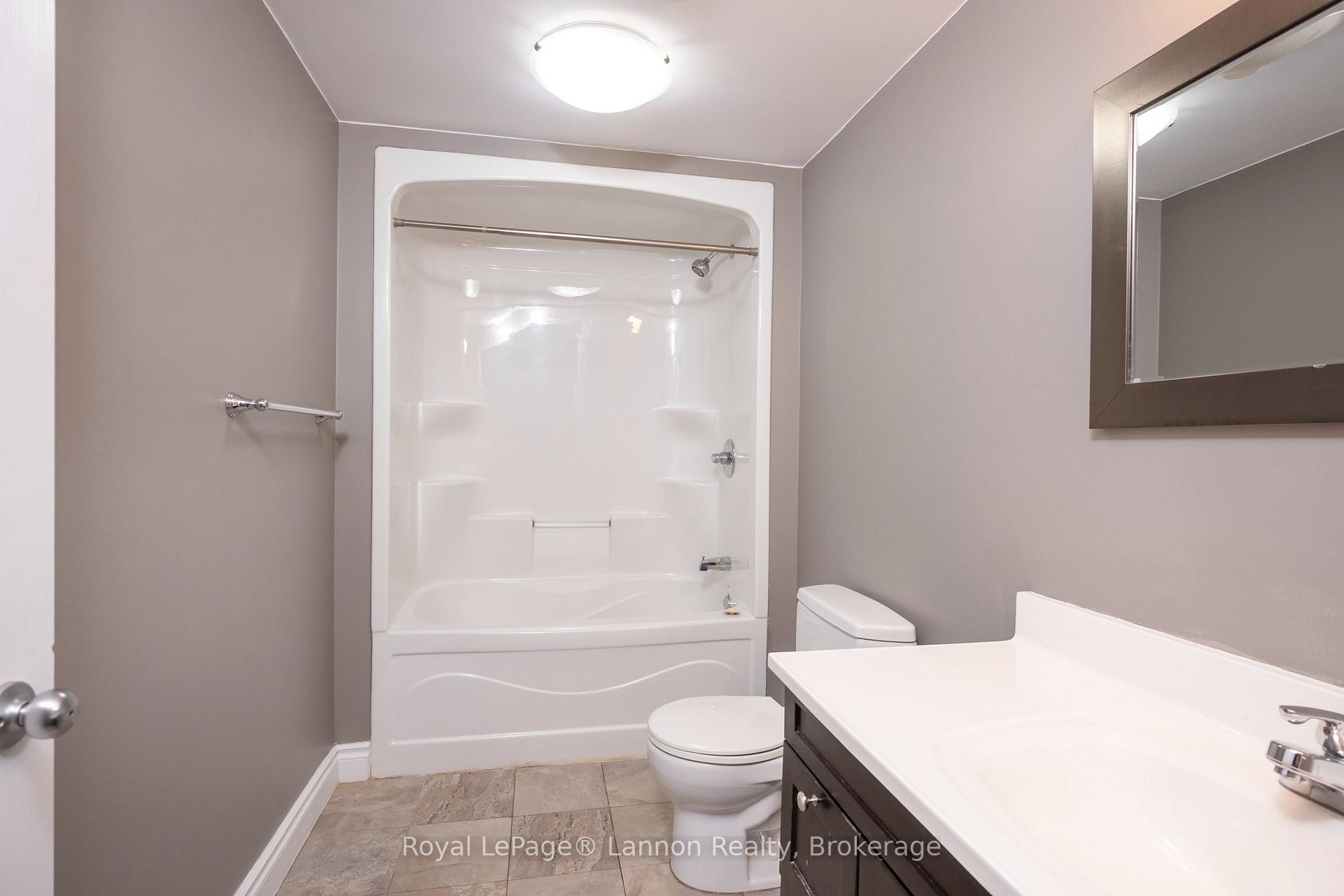 Photo 21 of 350 Bay Street, Thunder Bay, Court / Cumberland — HOMEH