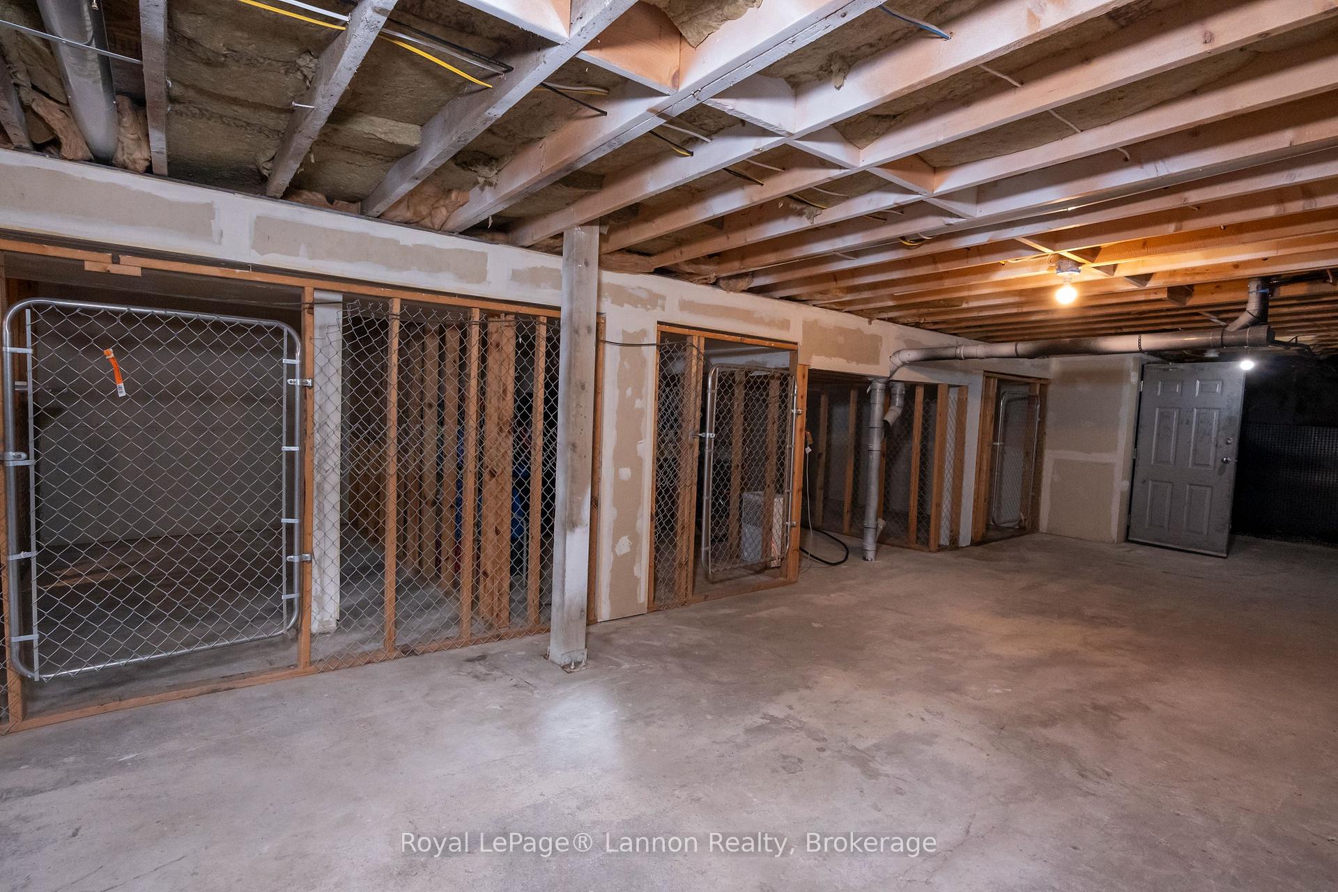 Photo 33 of 350 Bay Street, Thunder Bay, Court / Cumberland — HOMEH