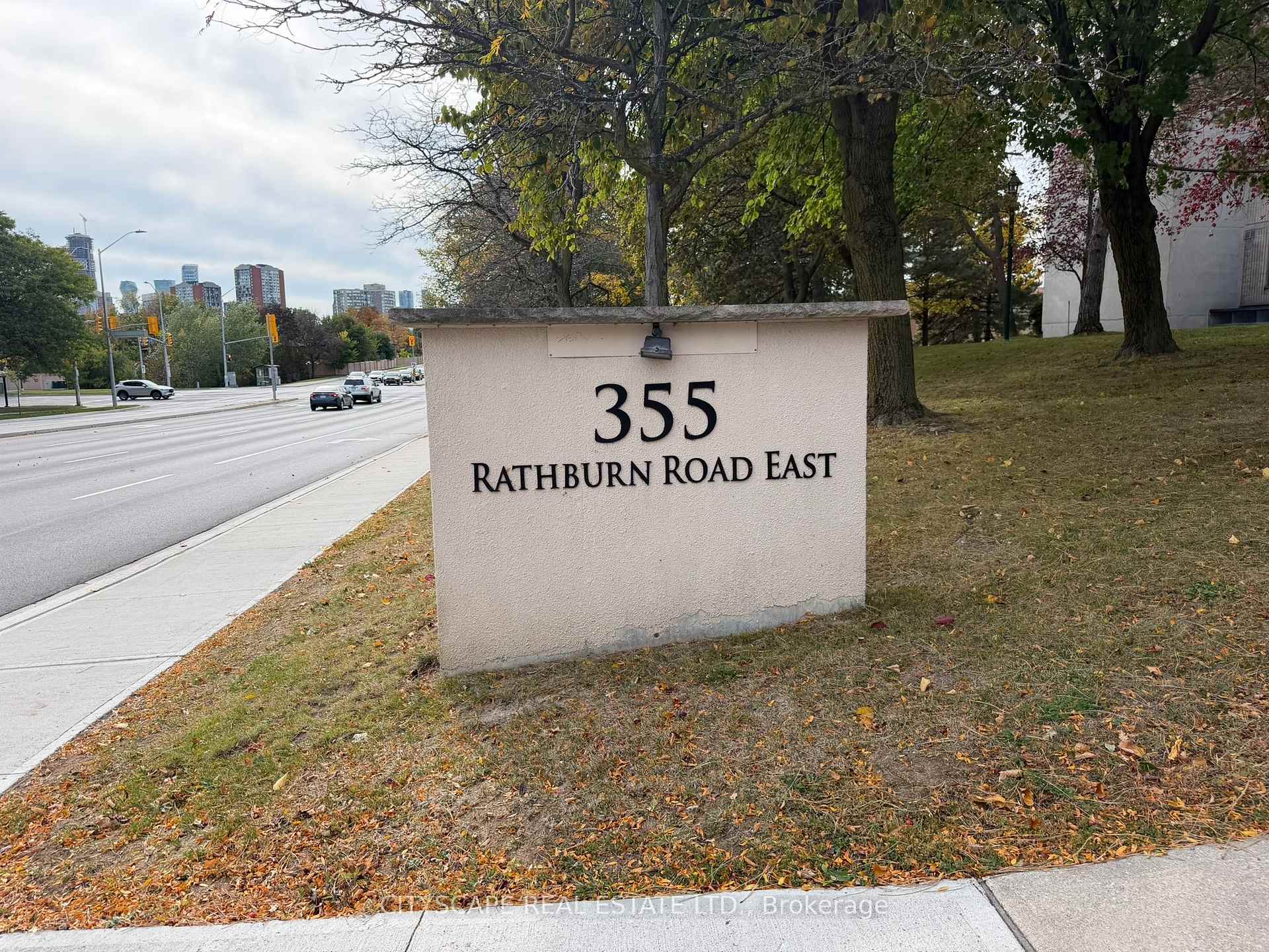 Photo 2 of Unit 507, 355 Rathburn Road E, Mississauga, Rathwood — HOMEH
