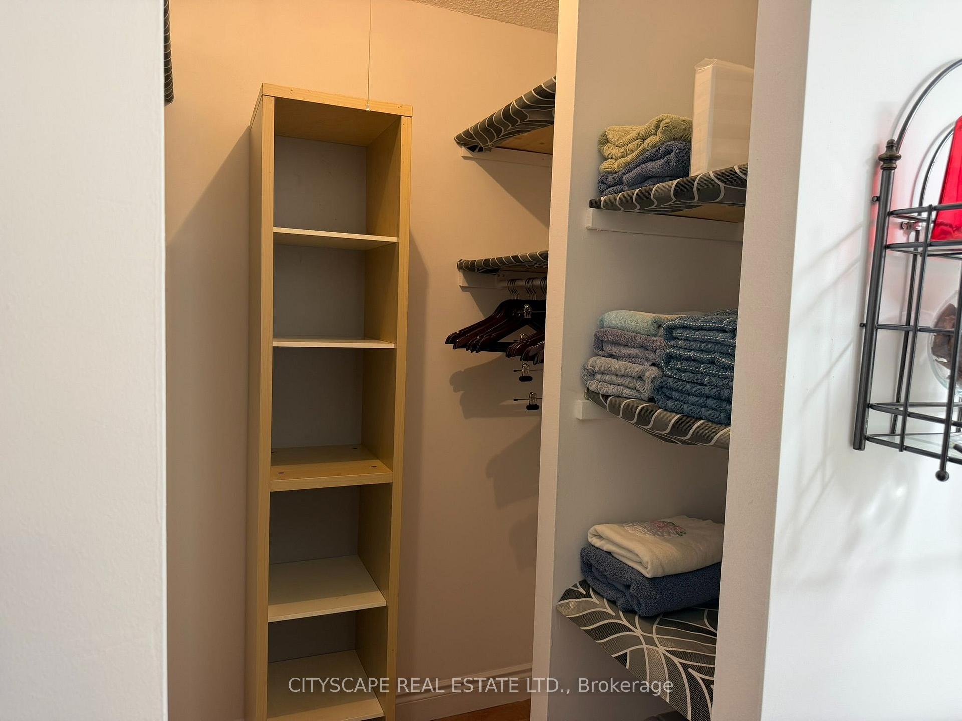 Photo 6 of Unit 507, 355 Rathburn Road E, Mississauga, Rathwood — HOMEH