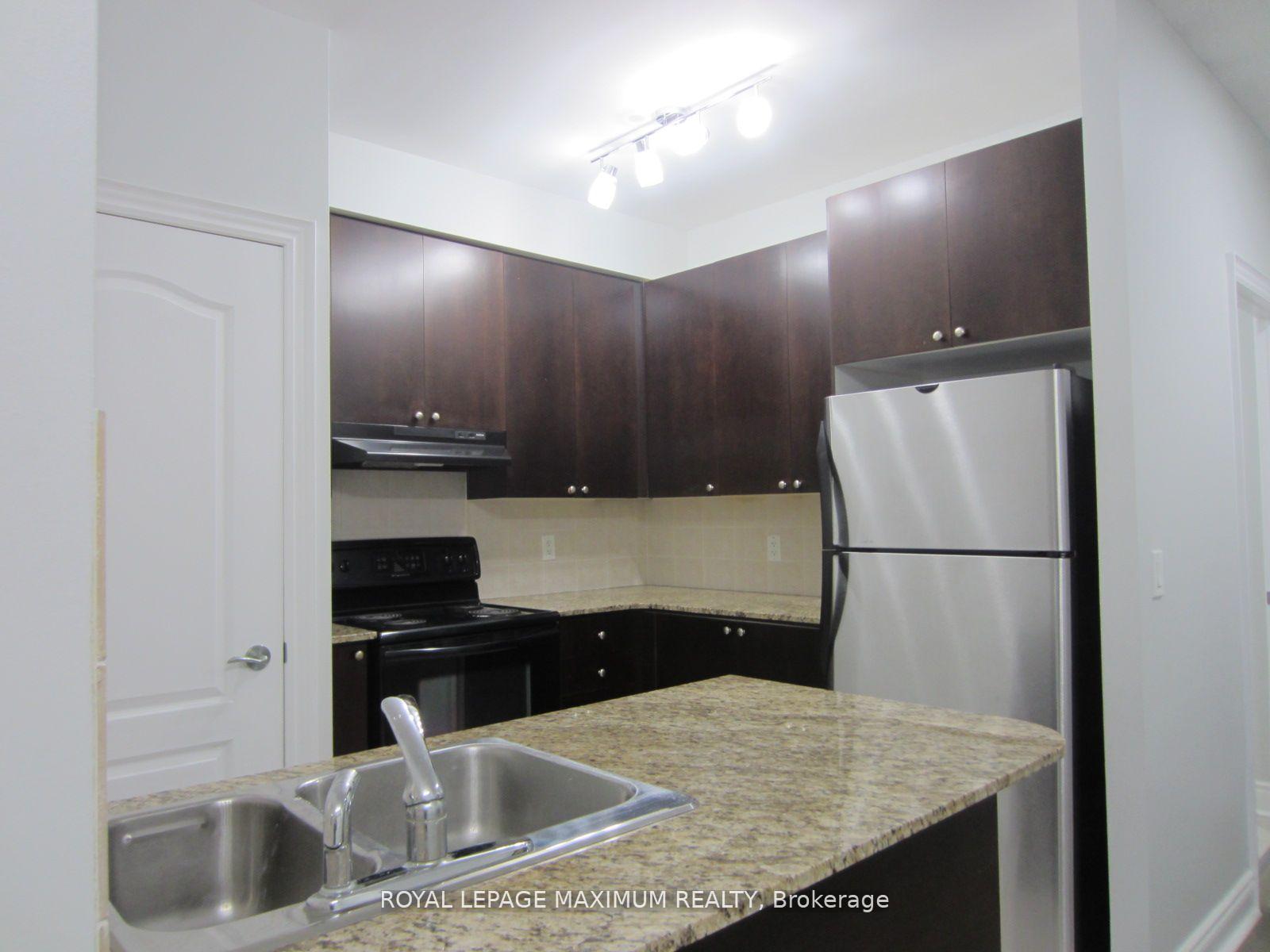 Photo 2 of Unit 327, 8201 Islington Avenue, Vaughan, Islington Woods — HOMEH