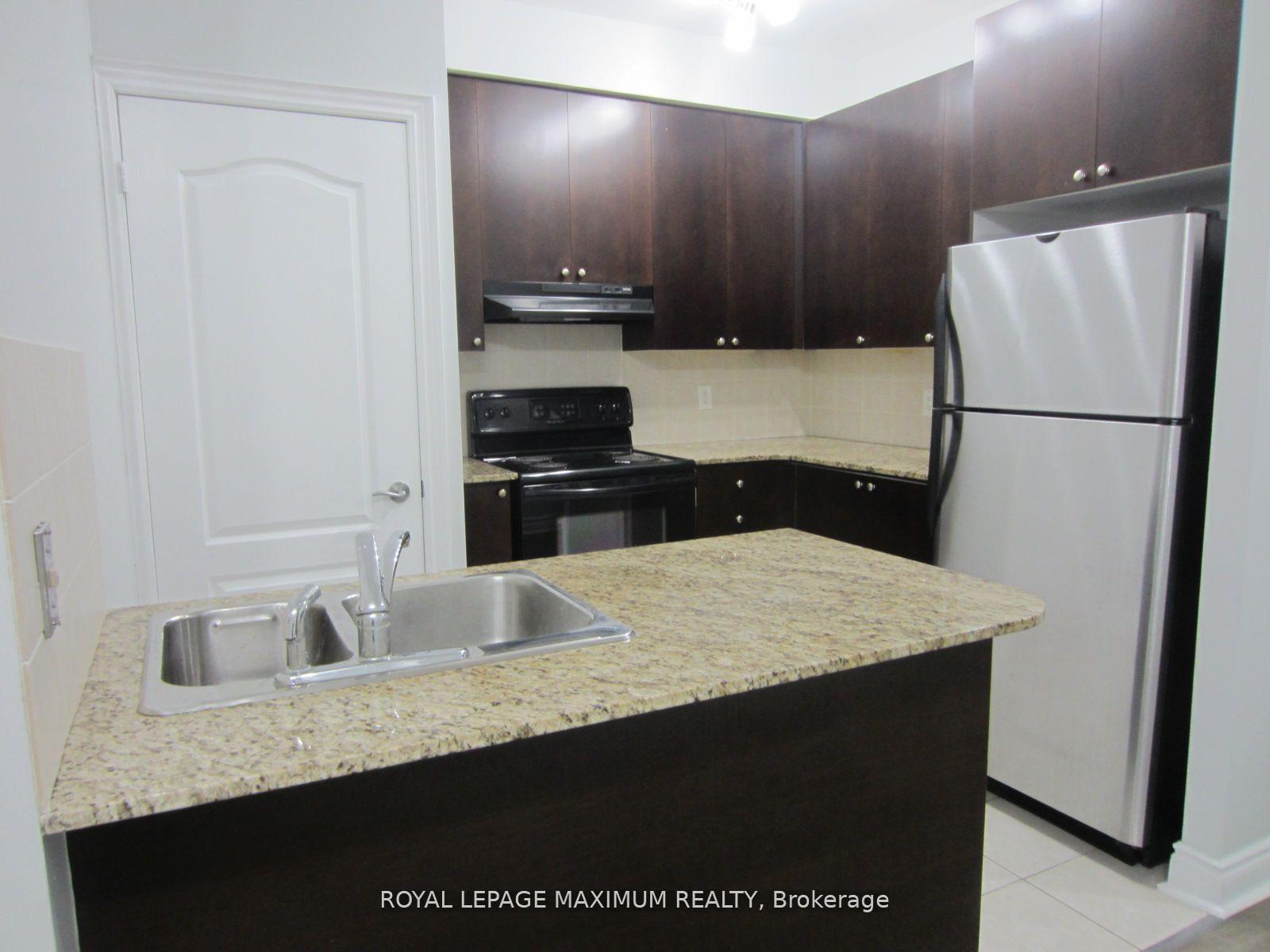 Photo 3 of Unit 327, 8201 Islington Avenue, Vaughan, Islington Woods — HOMEH