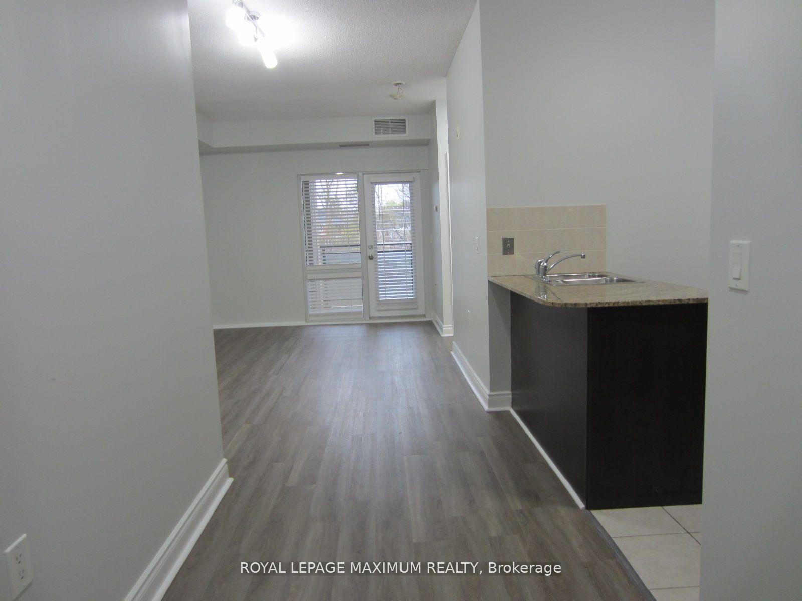 Photo 4 of Unit 327, 8201 Islington Avenue, Vaughan, Islington Woods — HOMEH