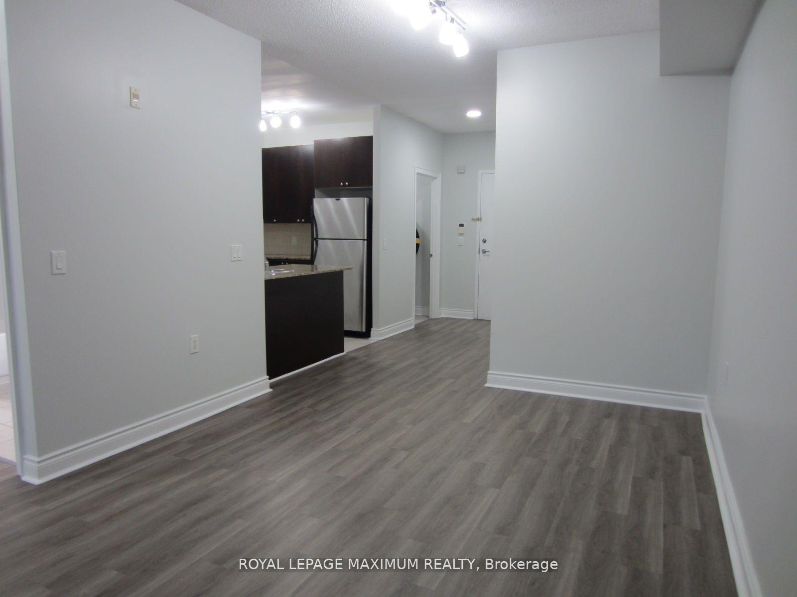 Photo 5 of Unit 327, 8201 Islington Avenue, Vaughan, Islington Woods — HOMEH