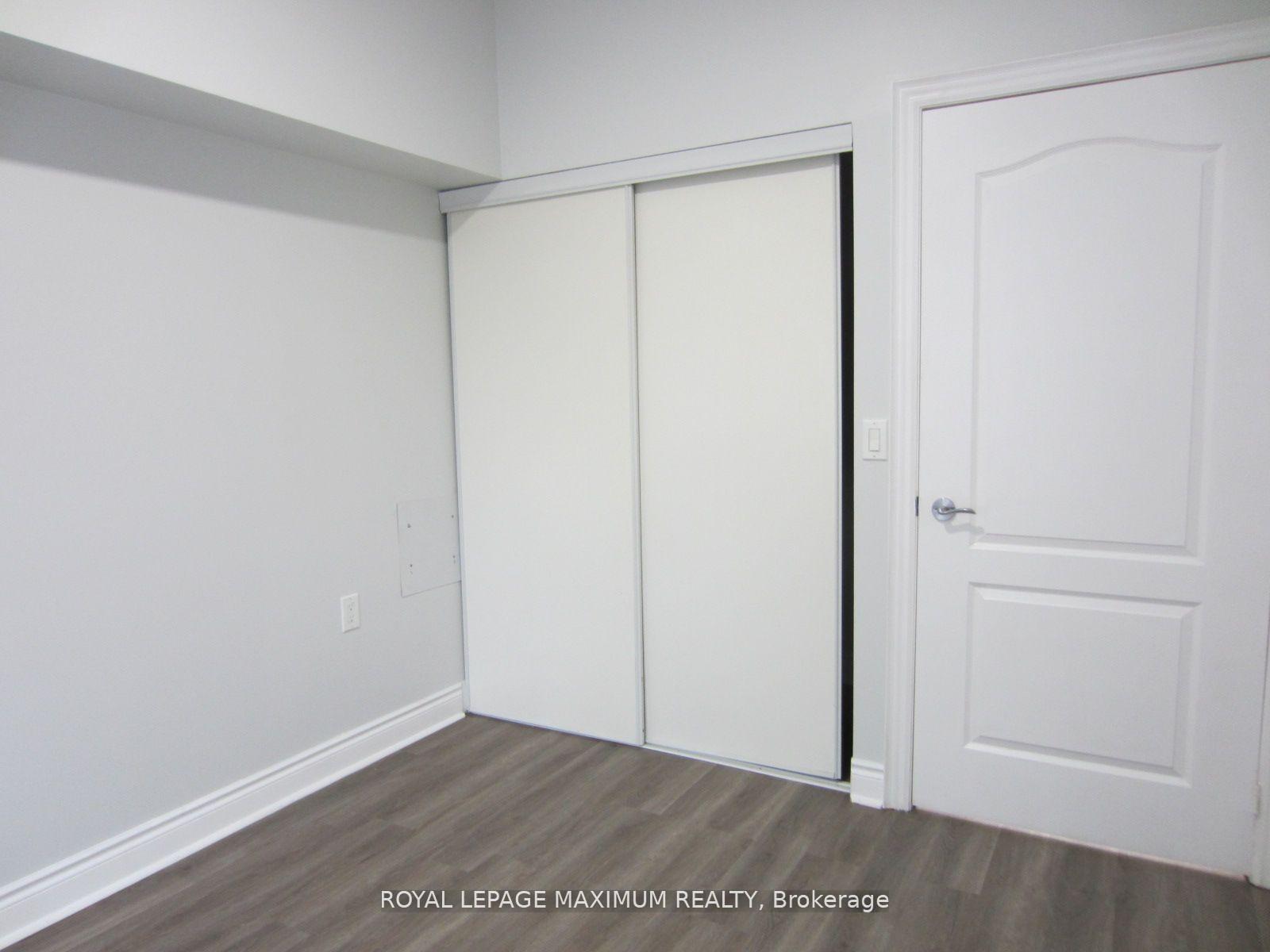 Photo 10 of Unit 327, 8201 Islington Avenue, Vaughan, Islington Woods — HOMEH