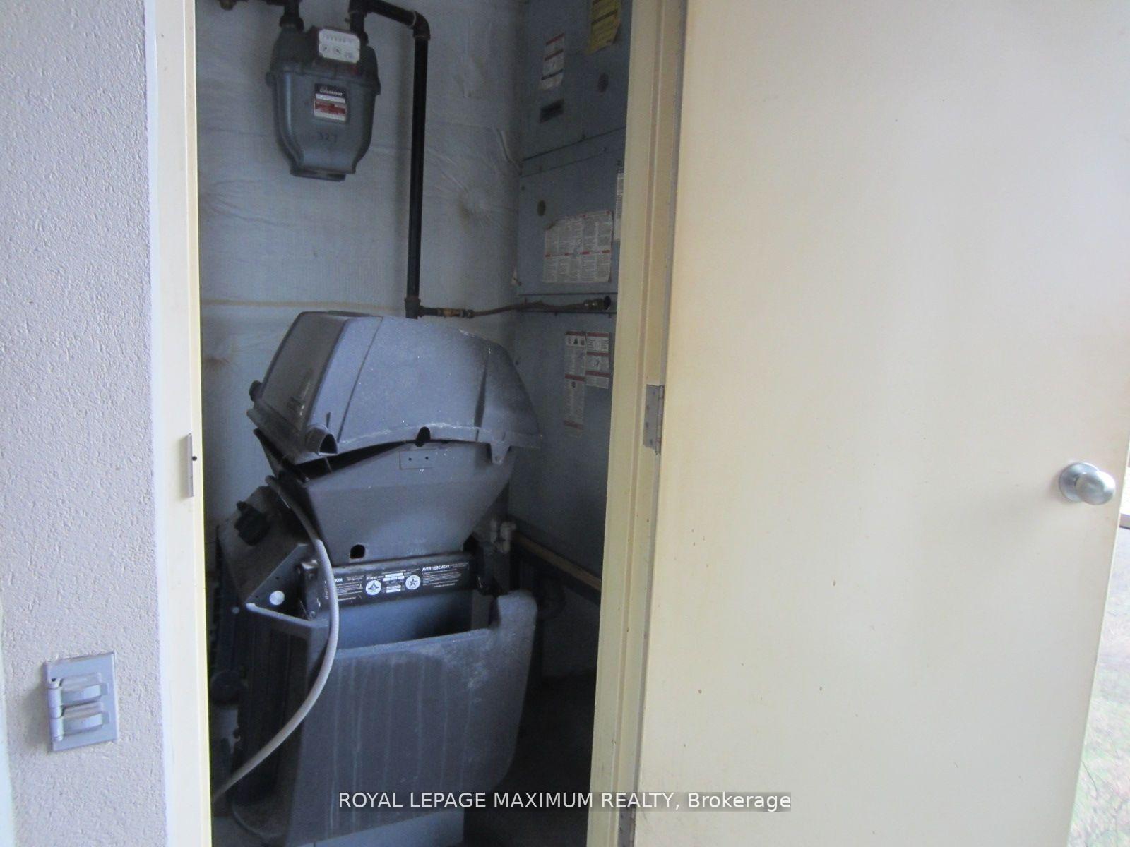 Photo 13 of Unit 327, 8201 Islington Avenue, Vaughan, Islington Woods — HOMEH