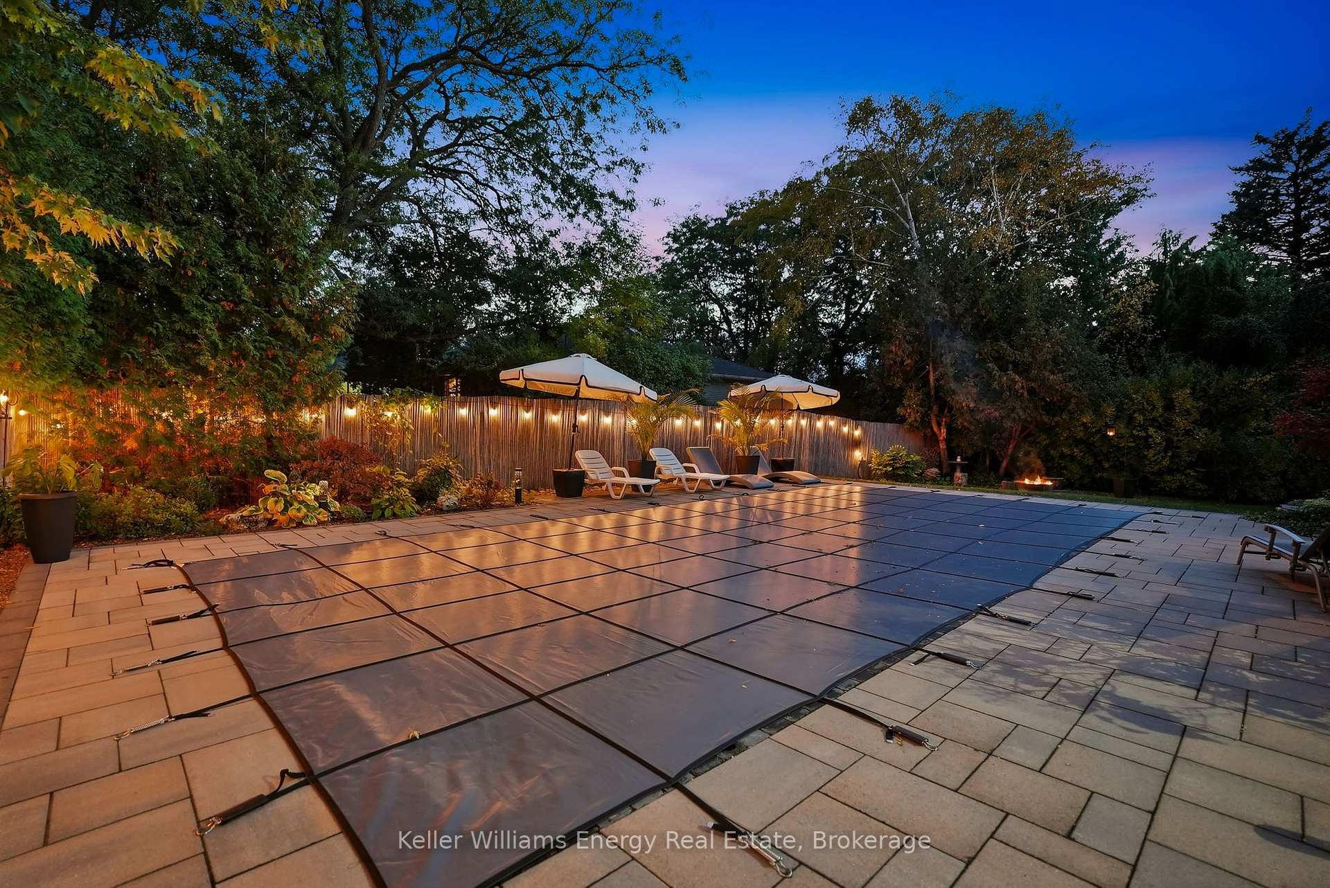 Photo 53 of 950 Swiss Heights, Oshawa, Pinecrest — HOMEH